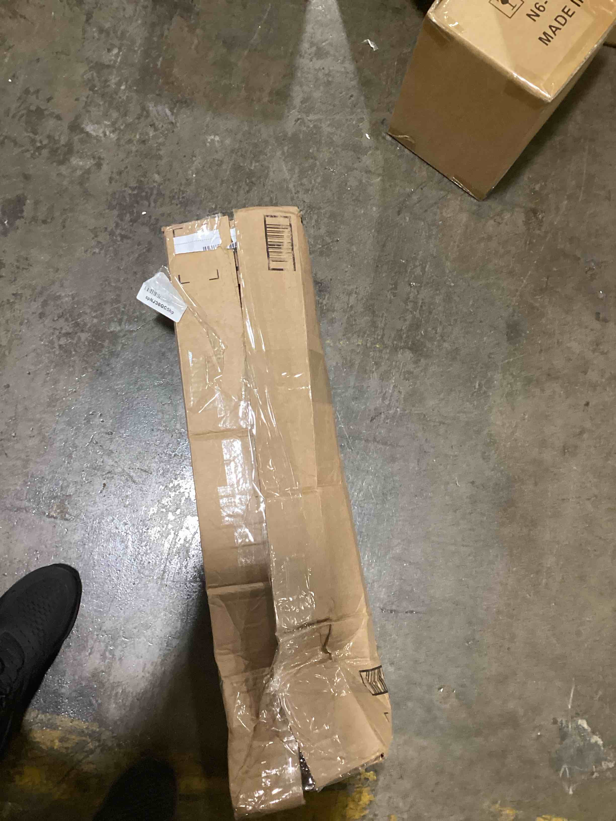 https://s3.amazonaws.com/lotting-images-prod/bidfta/YEL6102838_1716906837603.jpeg