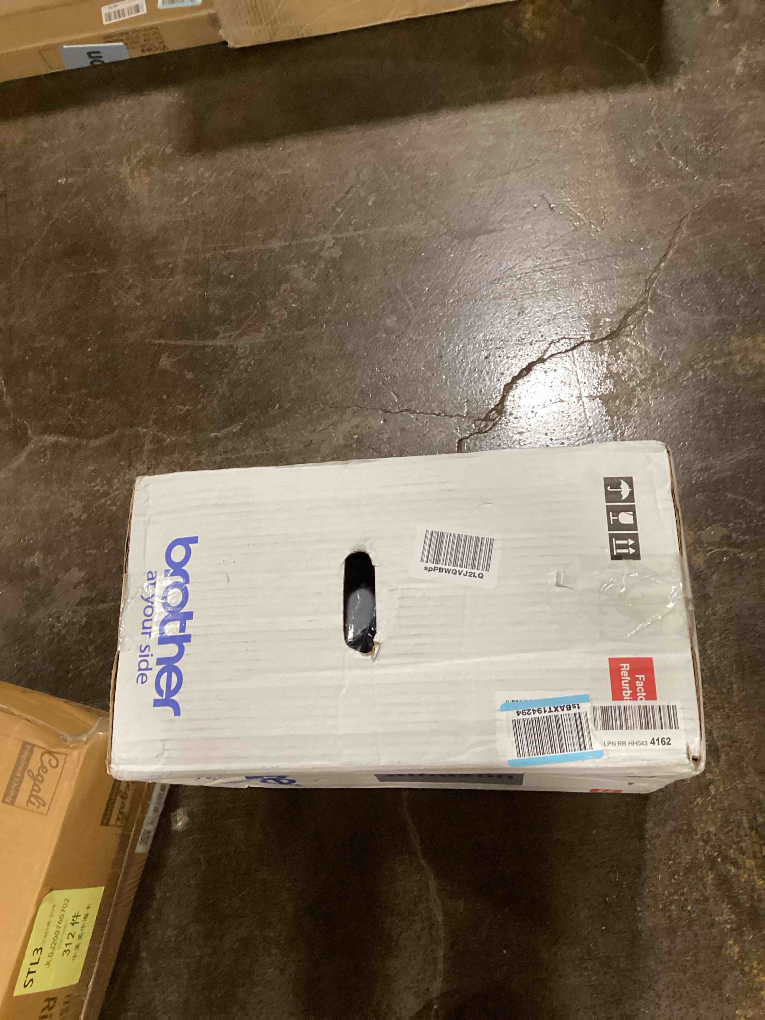 https://s3.amazonaws.com/lotting-images-prod/bidfta/YEL6105264_1712854689039.jpeg