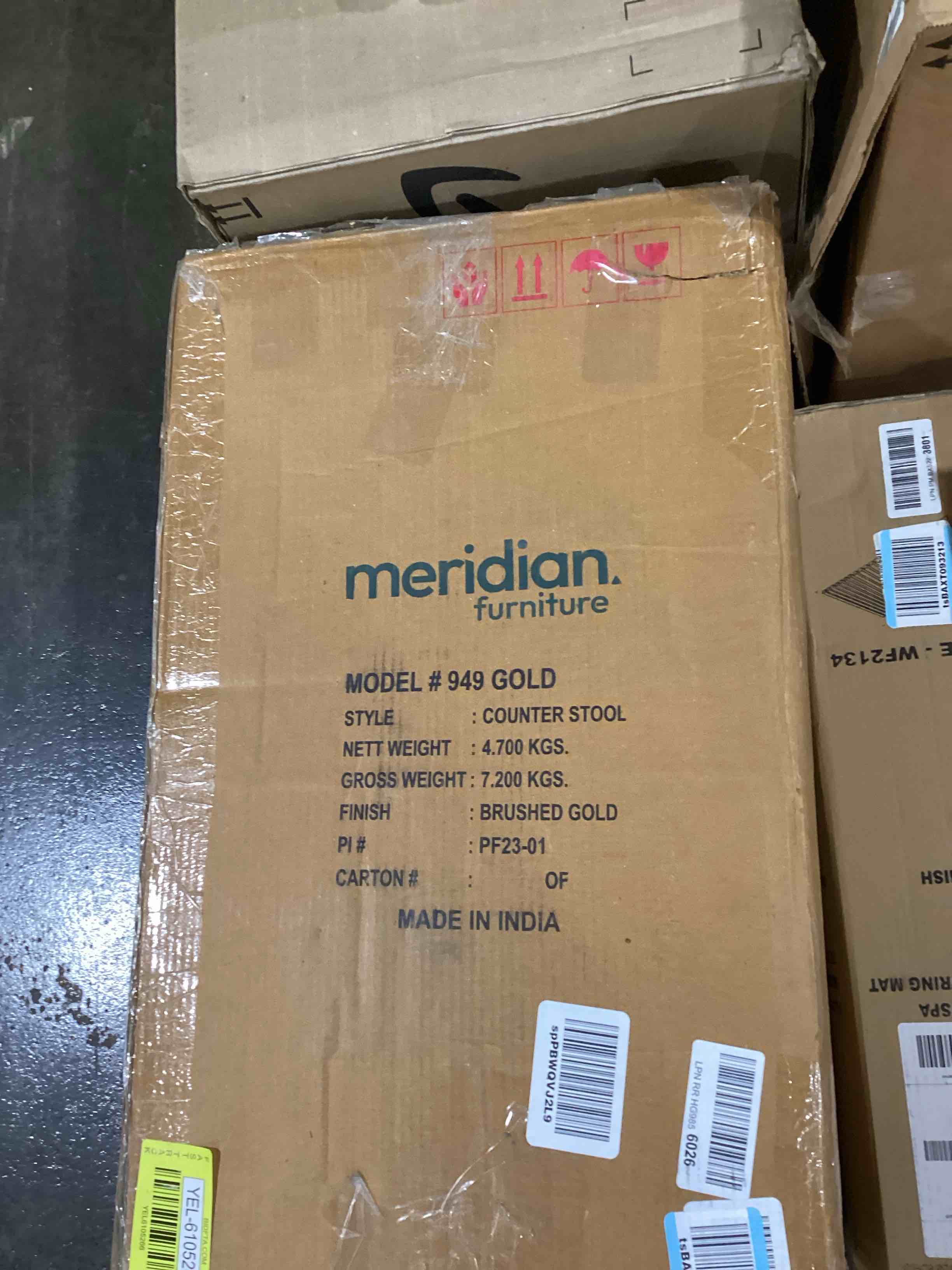 https://s3.amazonaws.com/lotting-images-prod/bidfta/YEL6105266_1712854930997.jpeg
