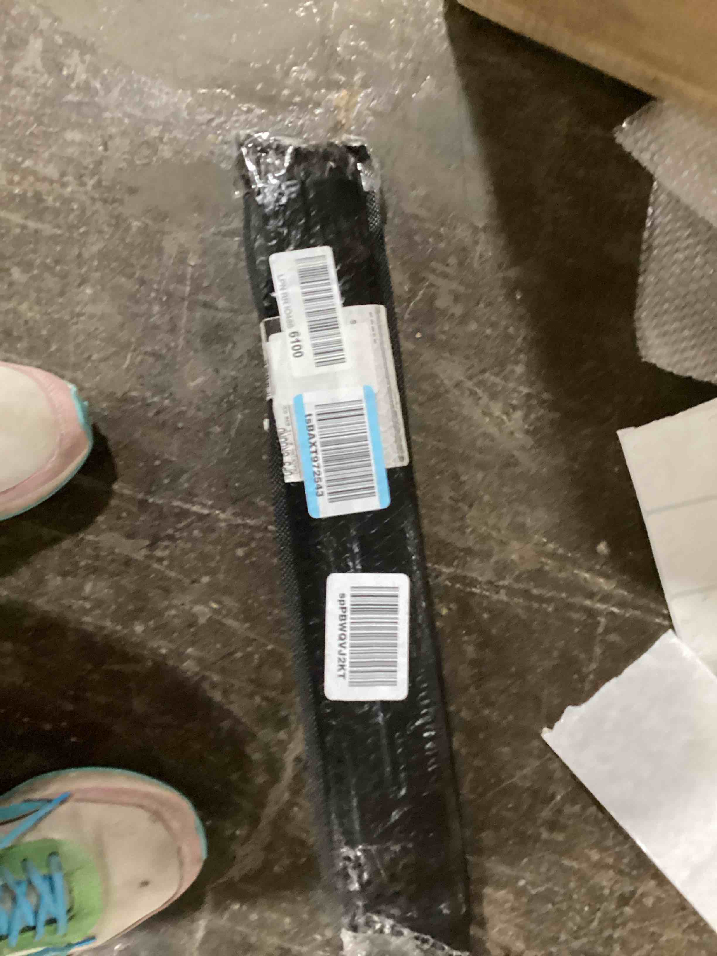 https://s3.amazonaws.com/lotting-images-prod/bidfta/YEL6105284_1712857671546.jpeg