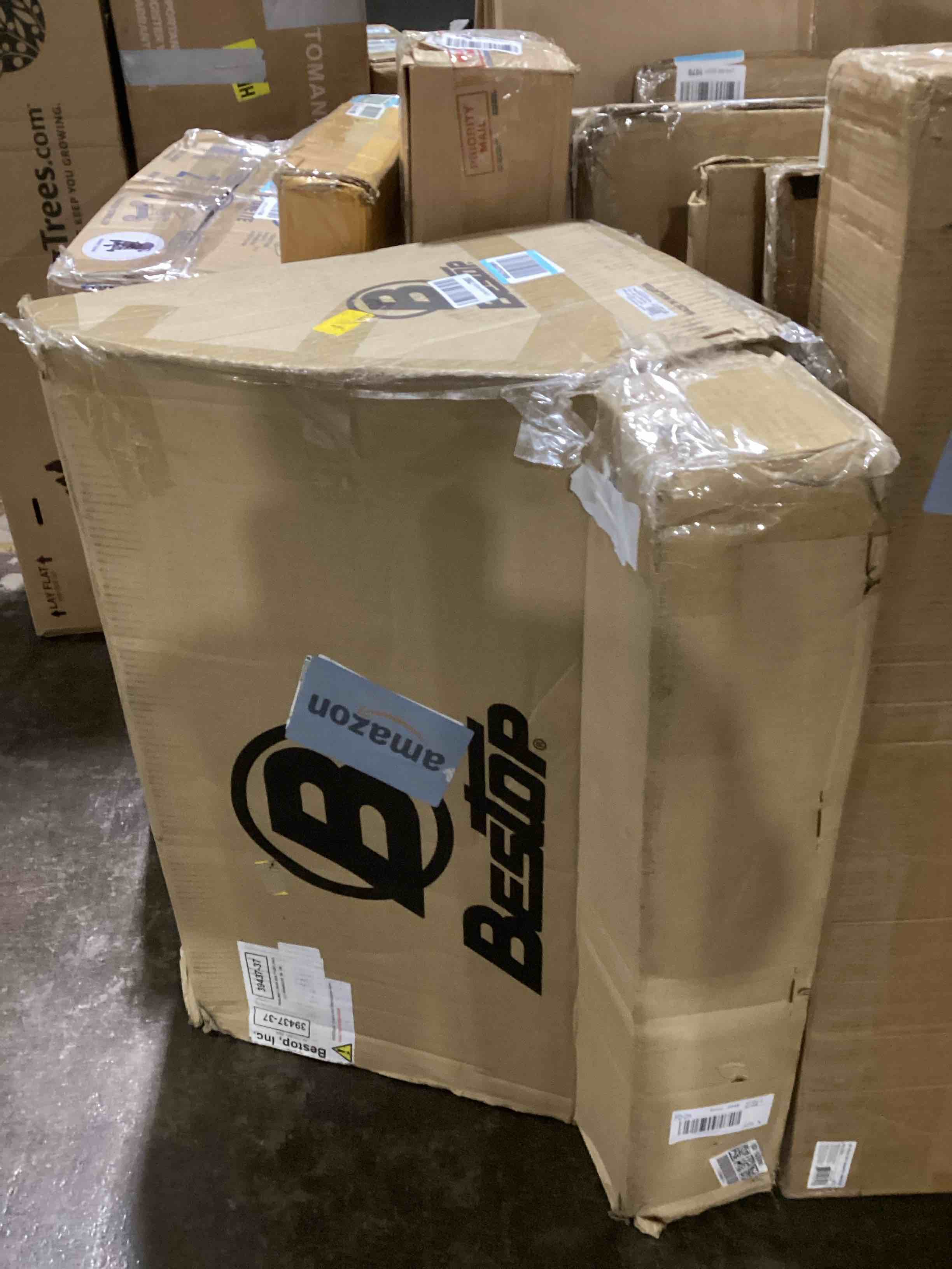https://s3.amazonaws.com/lotting-images-prod/bidfta/YEL6105949_1712336269969.jpeg