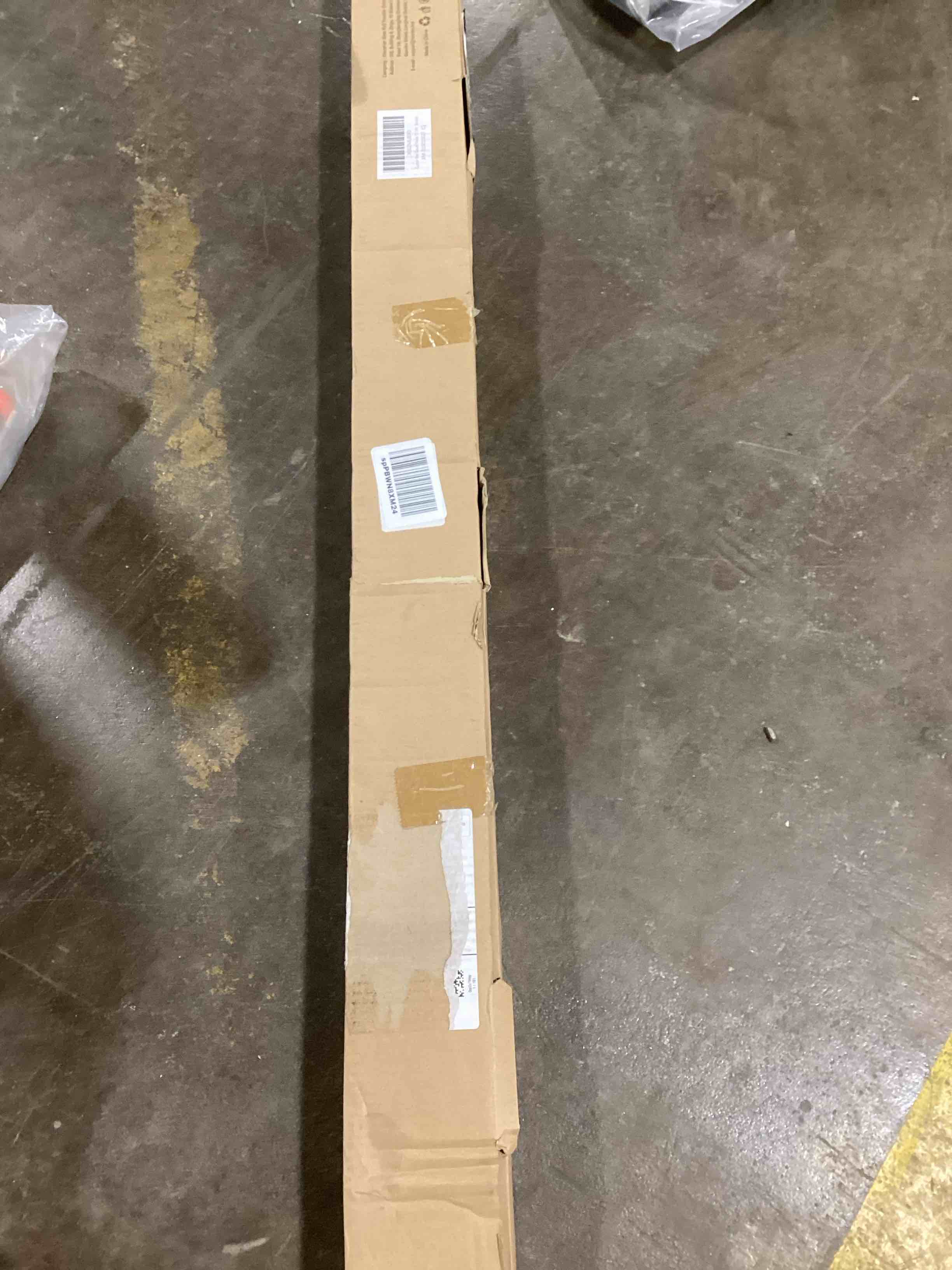 https://s3.amazonaws.com/lotting-images-prod/bidfta/YEL6107021_1711372852740.jpeg