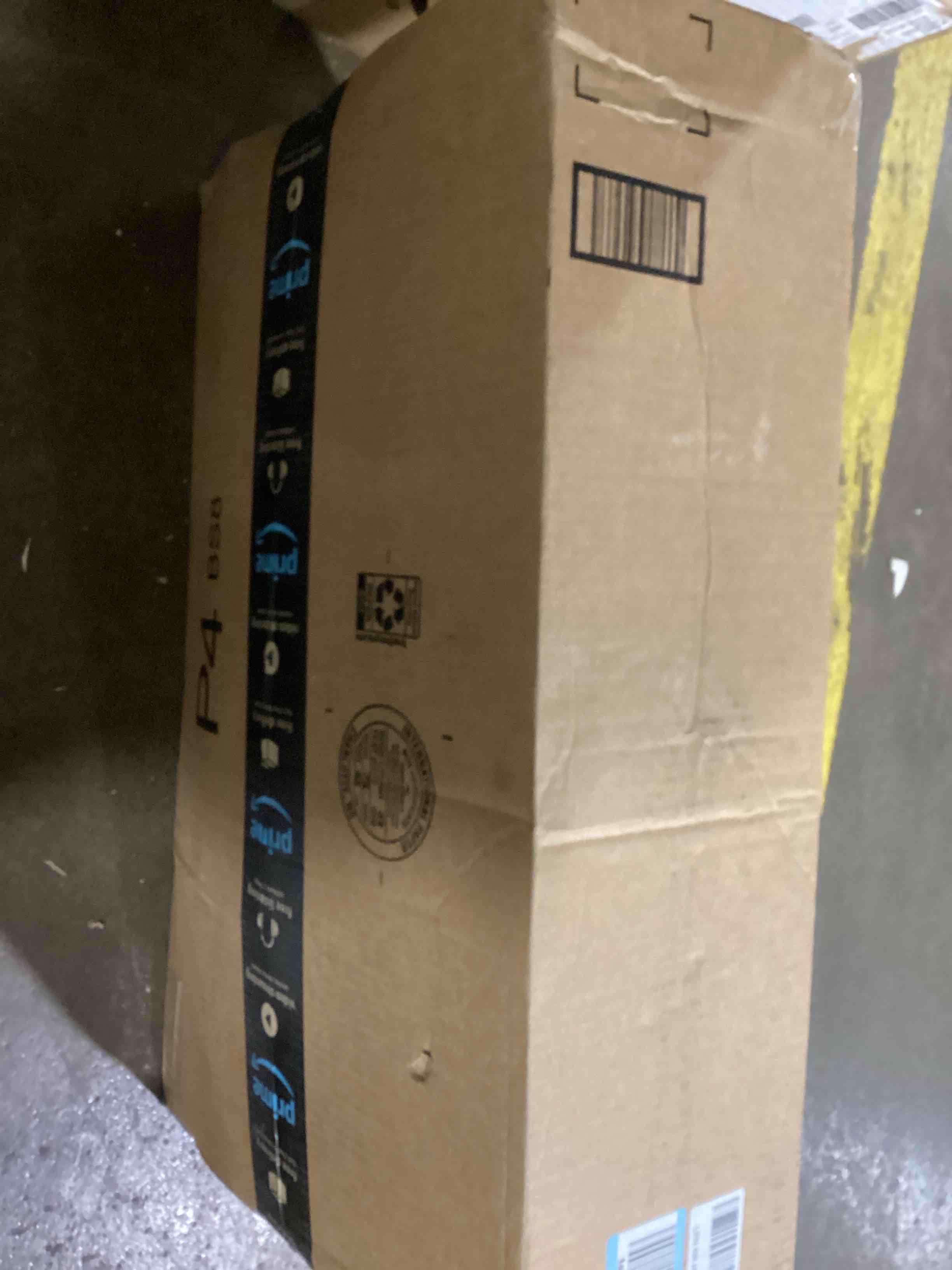 https://s3.amazonaws.com/lotting-images-prod/bidfta/YEL6107112_1711374557610.jpeg