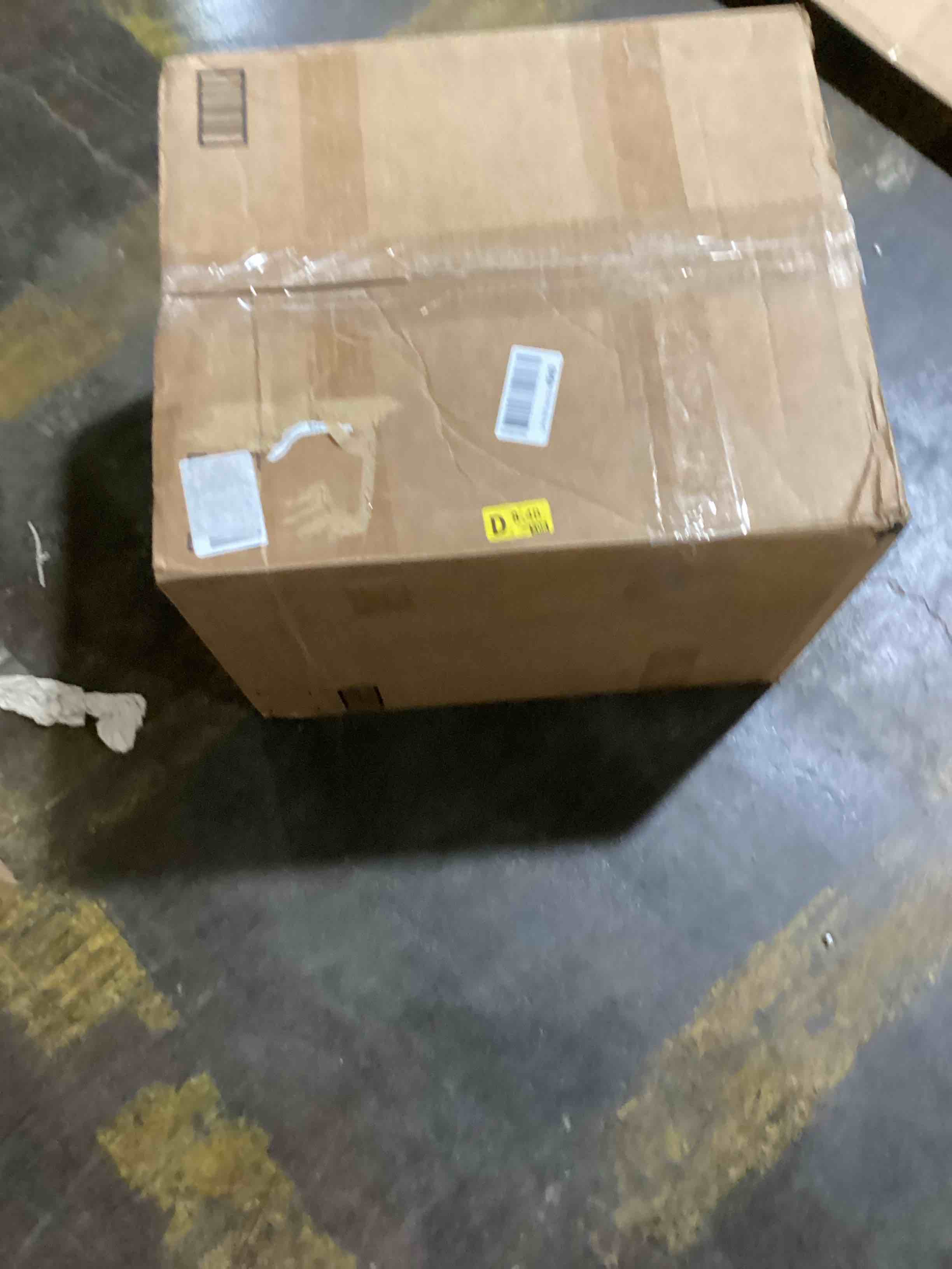 https://s3.amazonaws.com/lotting-images-prod/bidfta/YEL6109447_1713280461749.jpeg