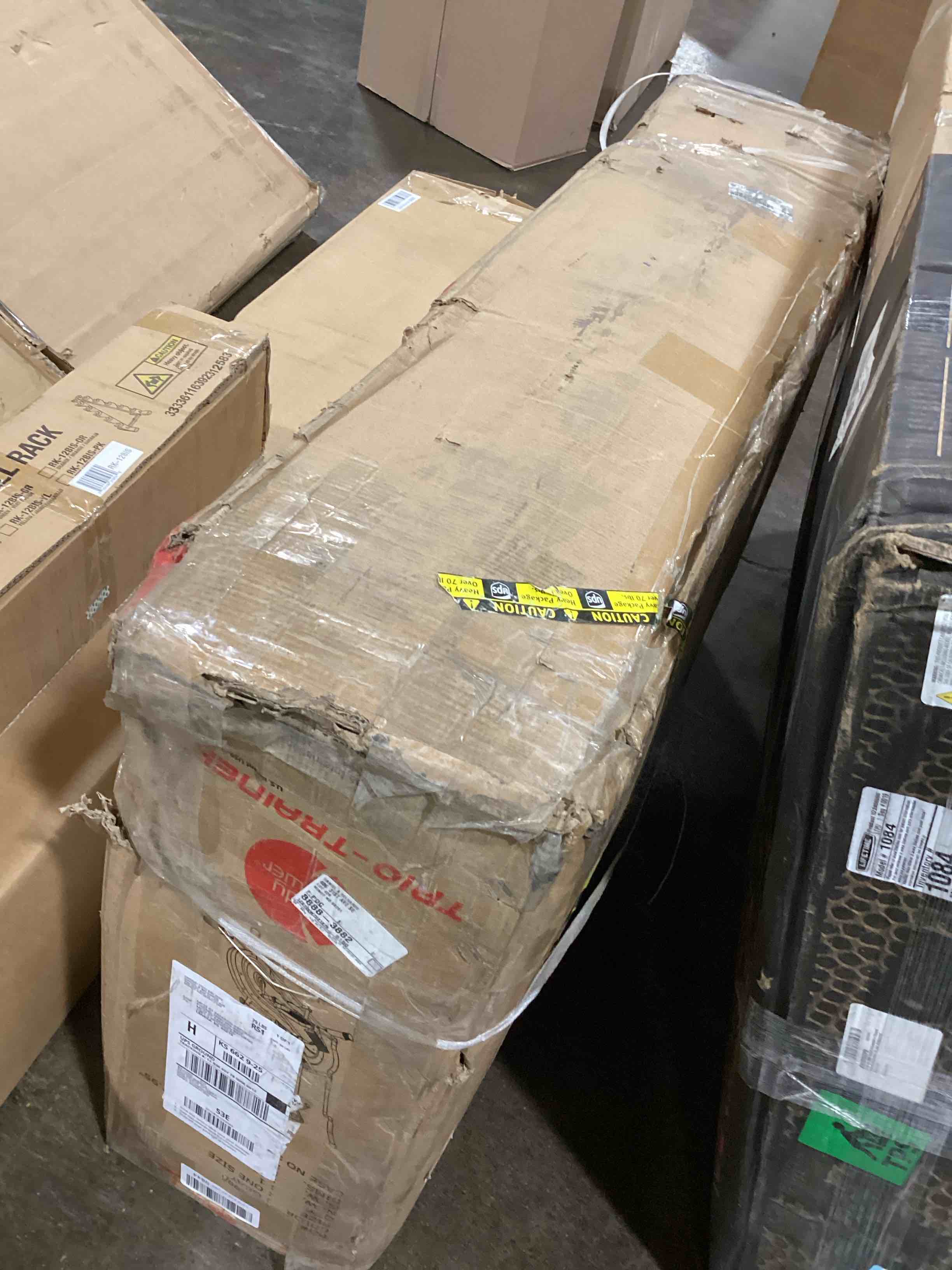 https://s3.amazonaws.com/lotting-images-prod/bidfta/YEL6110695_1715088195677.jpeg
