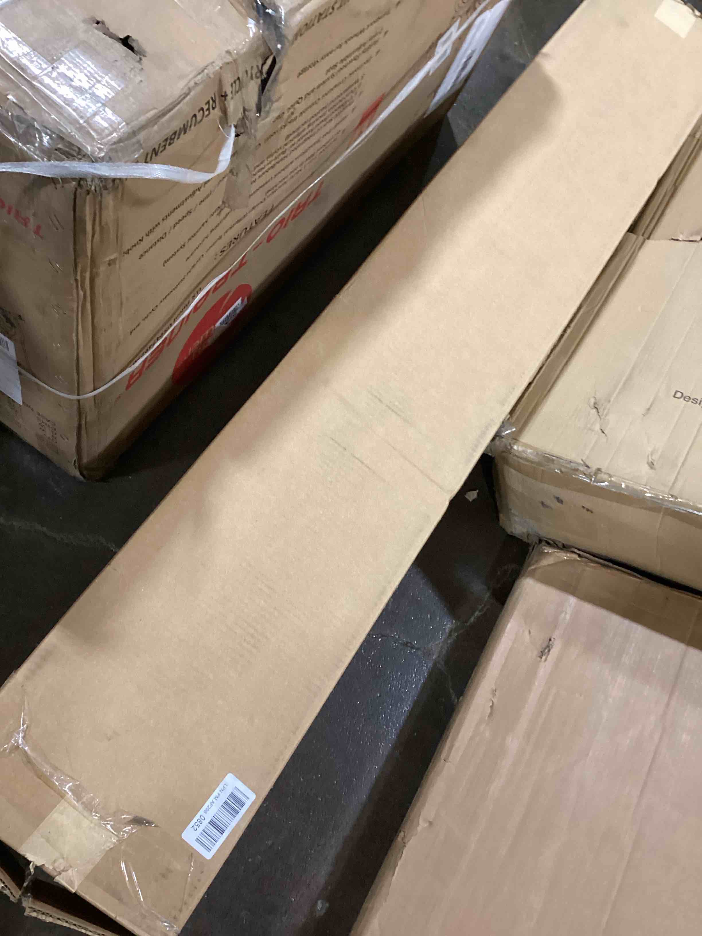 https://s3.amazonaws.com/lotting-images-prod/bidfta/YEL6110698_1715088361941.jpeg