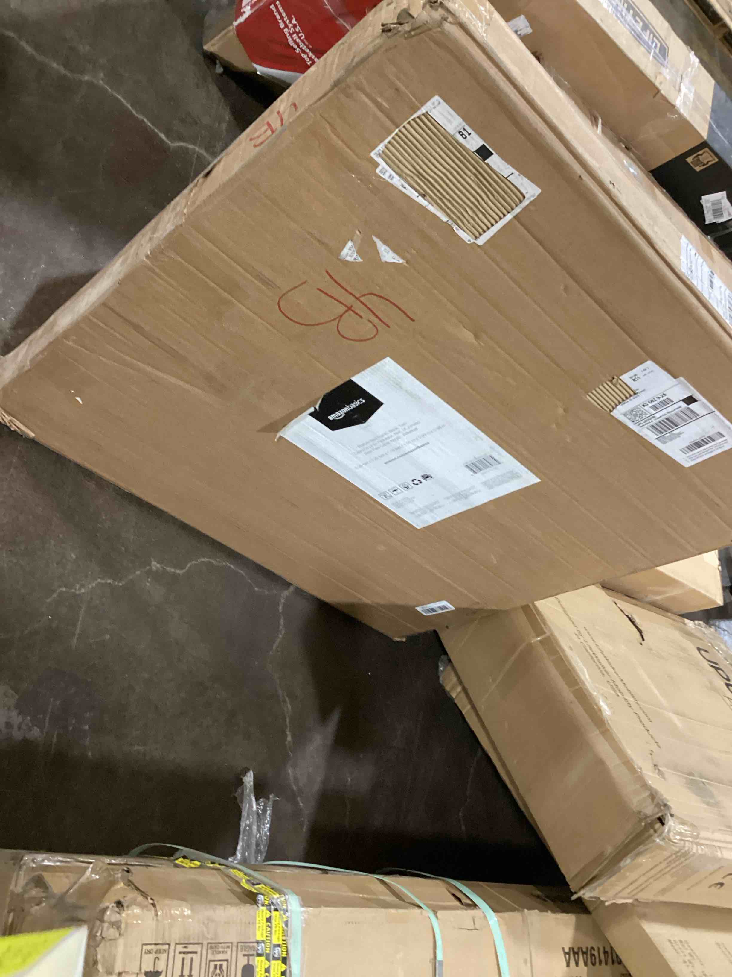 https://s3.amazonaws.com/lotting-images-prod/bidfta/YEL6110700_1715088619236.jpeg