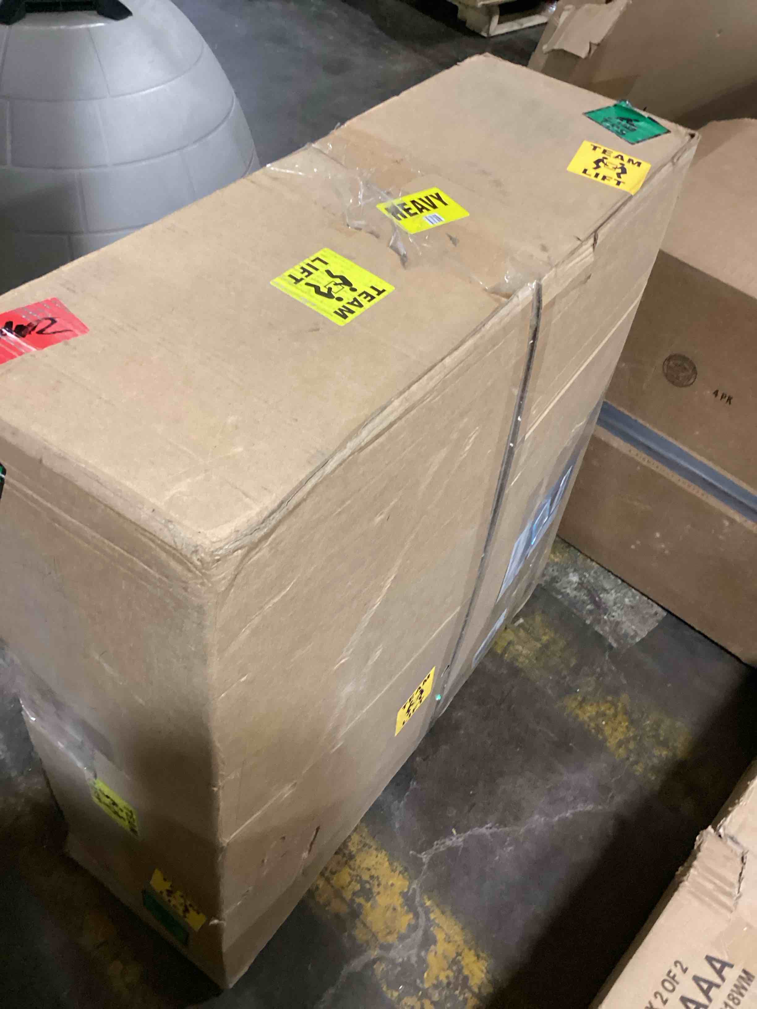 https://s3.amazonaws.com/lotting-images-prod/bidfta/YEL6110779_1715091879915.jpeg