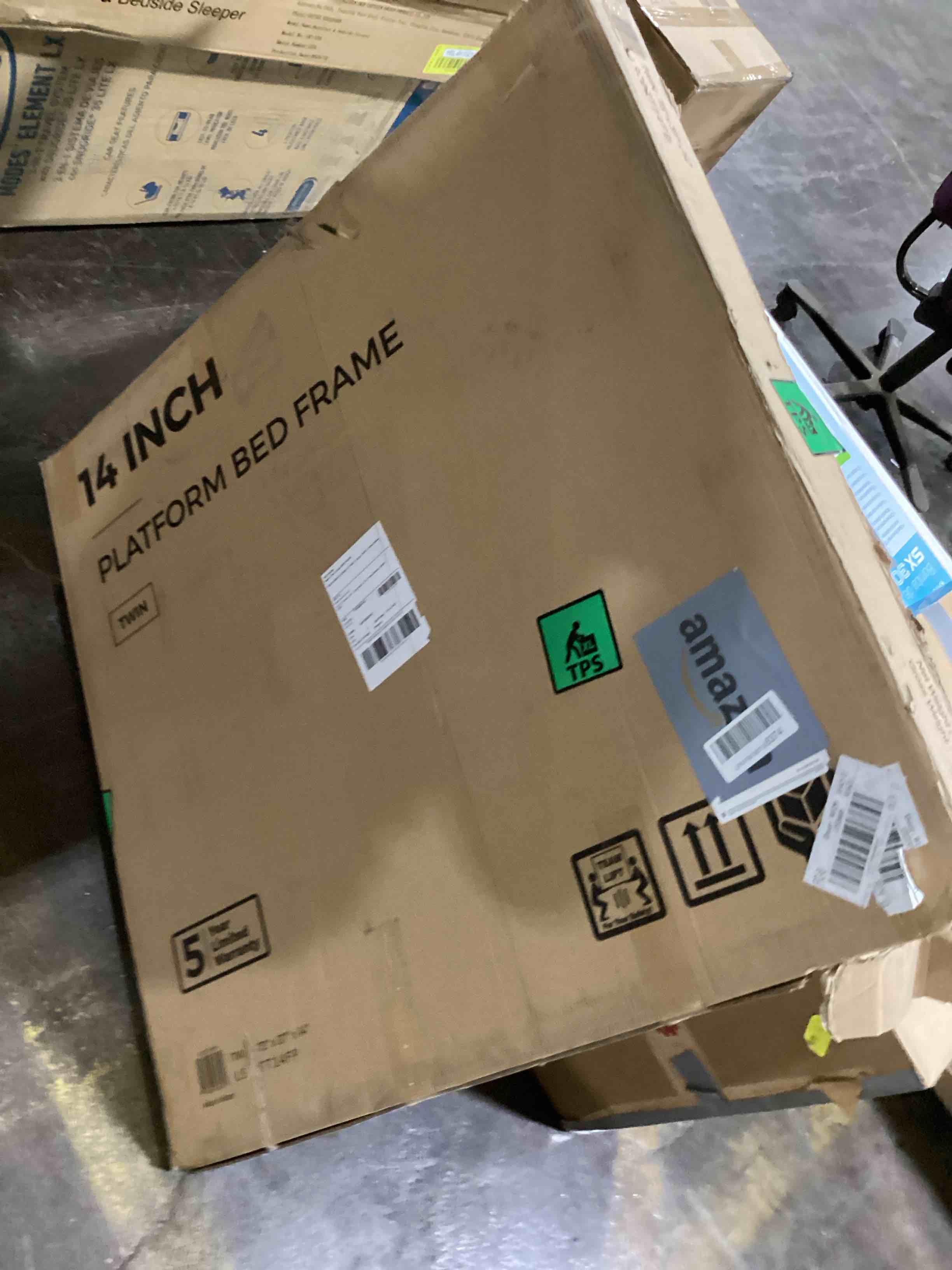 https://s3.amazonaws.com/lotting-images-prod/bidfta/YEL6110781_1715092173293.jpeg