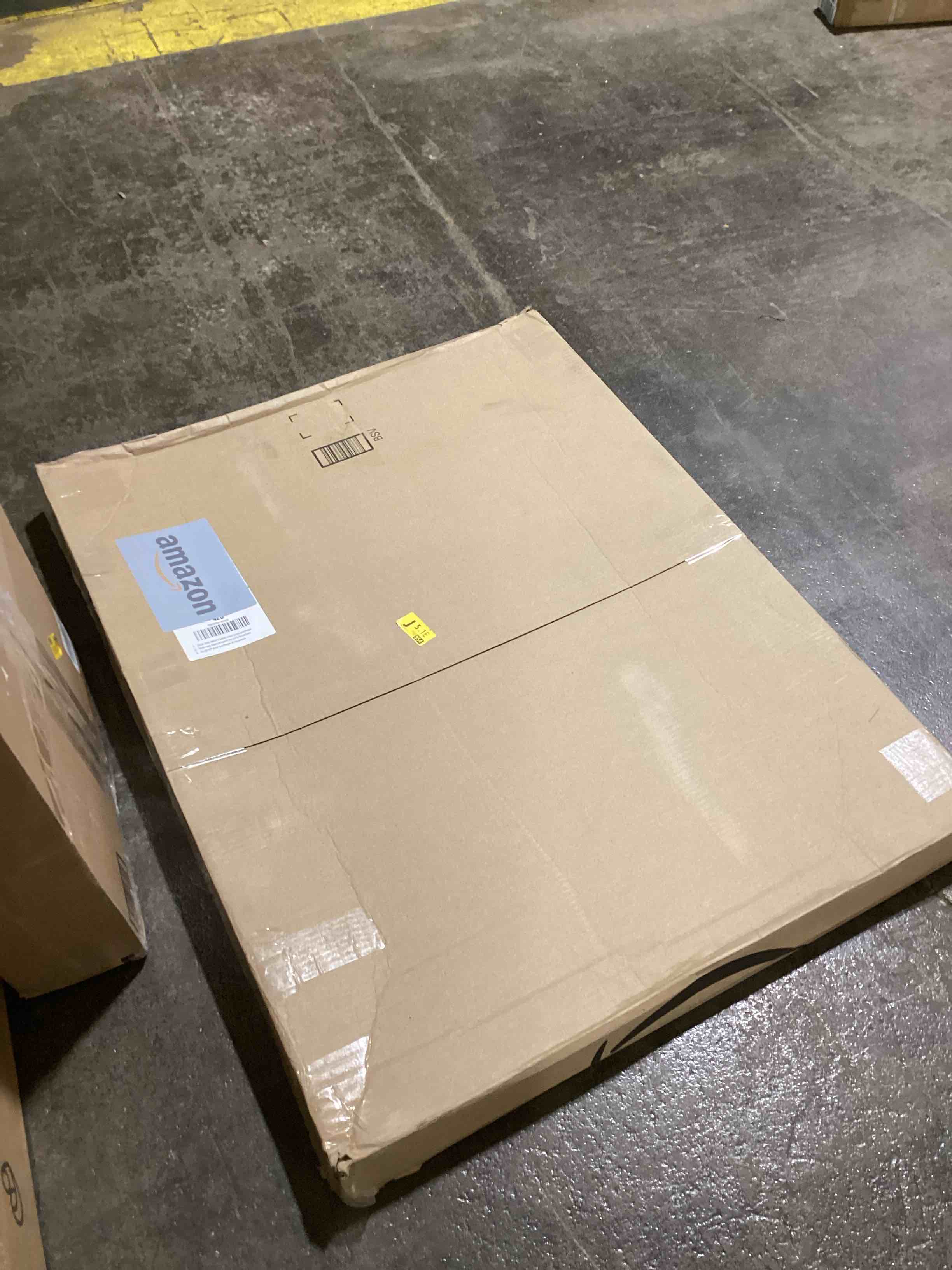 https://s3.amazonaws.com/lotting-images-prod/bidfta/YEL6114562_1711649569221.jpeg