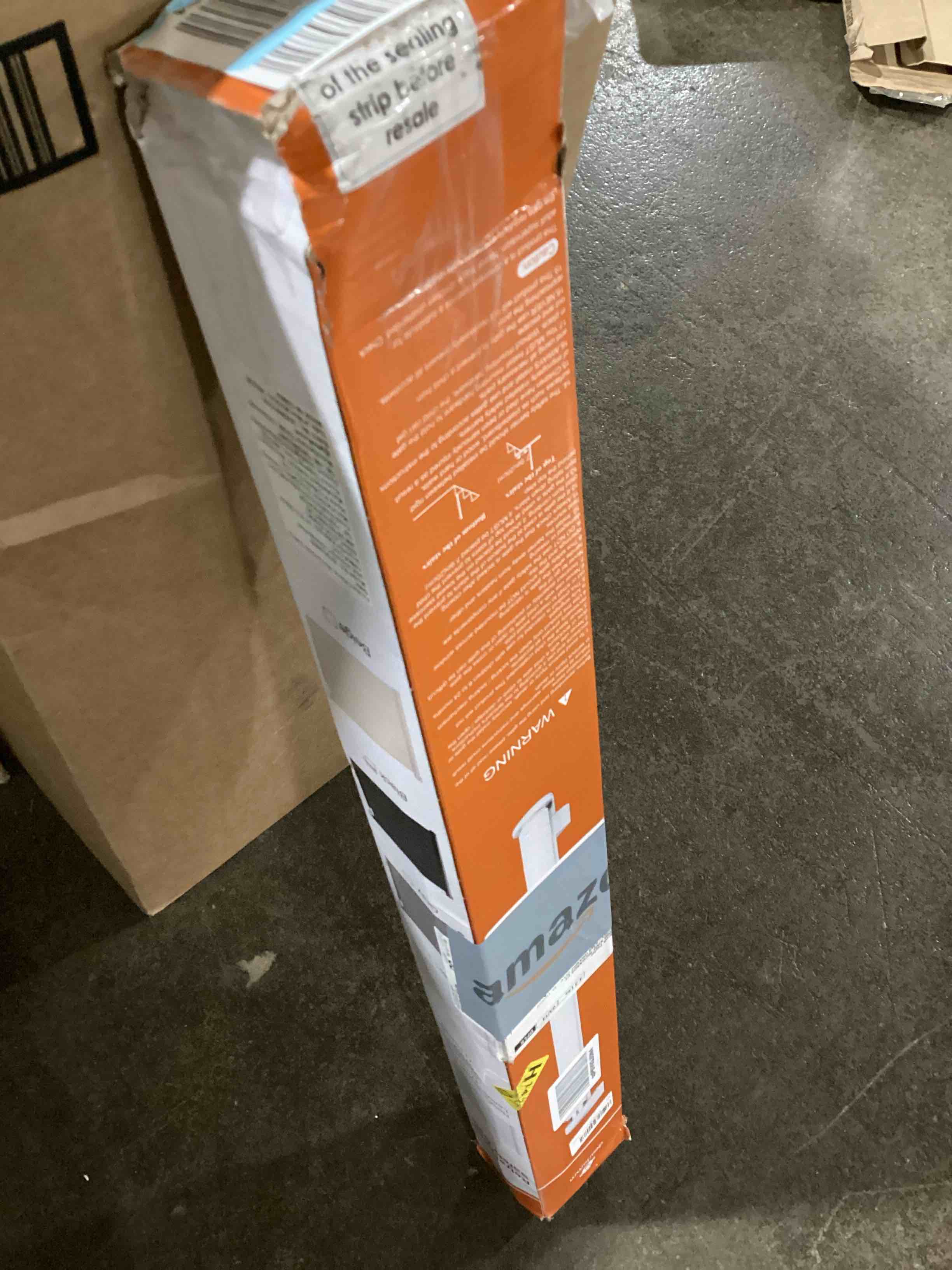 https://s3.amazonaws.com/lotting-images-prod/bidfta/YEL6114572_1711648976493.jpeg