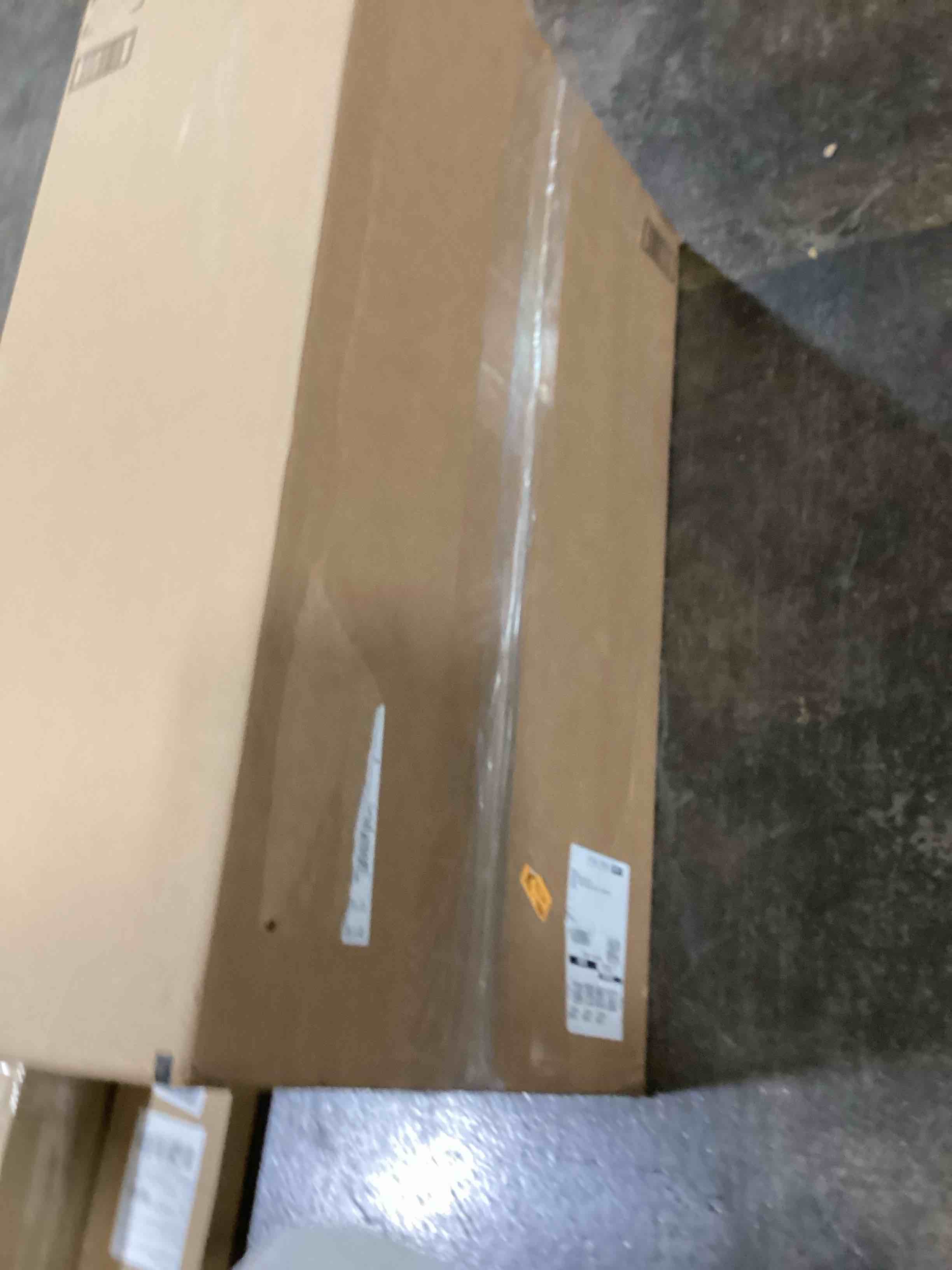 https://s3.amazonaws.com/lotting-images-prod/bidfta/YEL6115134_1712079063273.jpeg