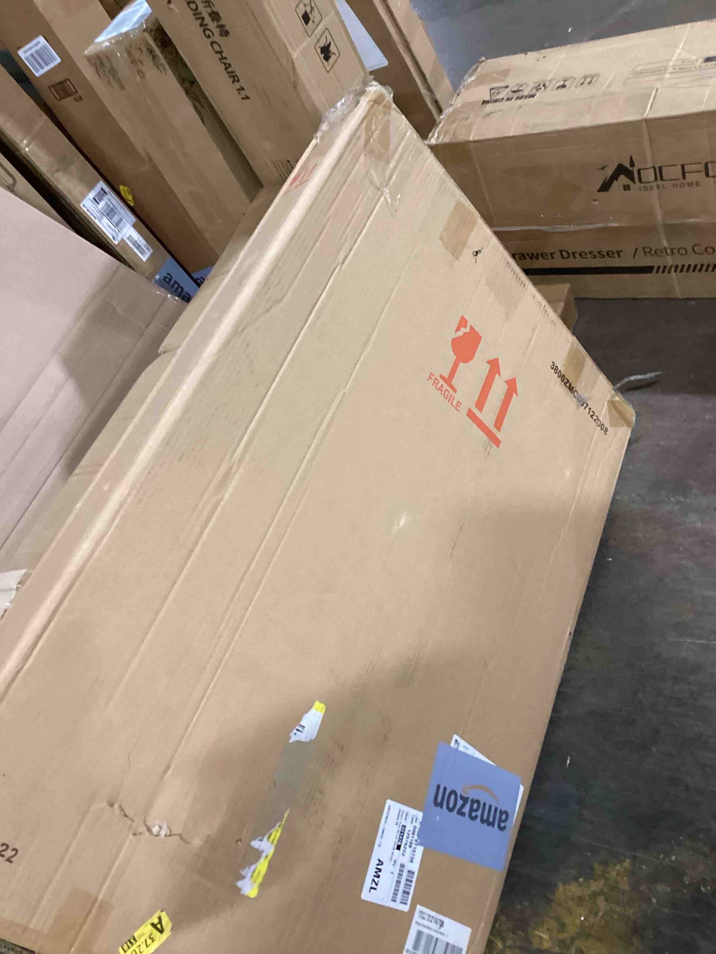 https://s3.amazonaws.com/lotting-images-prod/bidfta/YEL6115485_1712252964282.jpeg