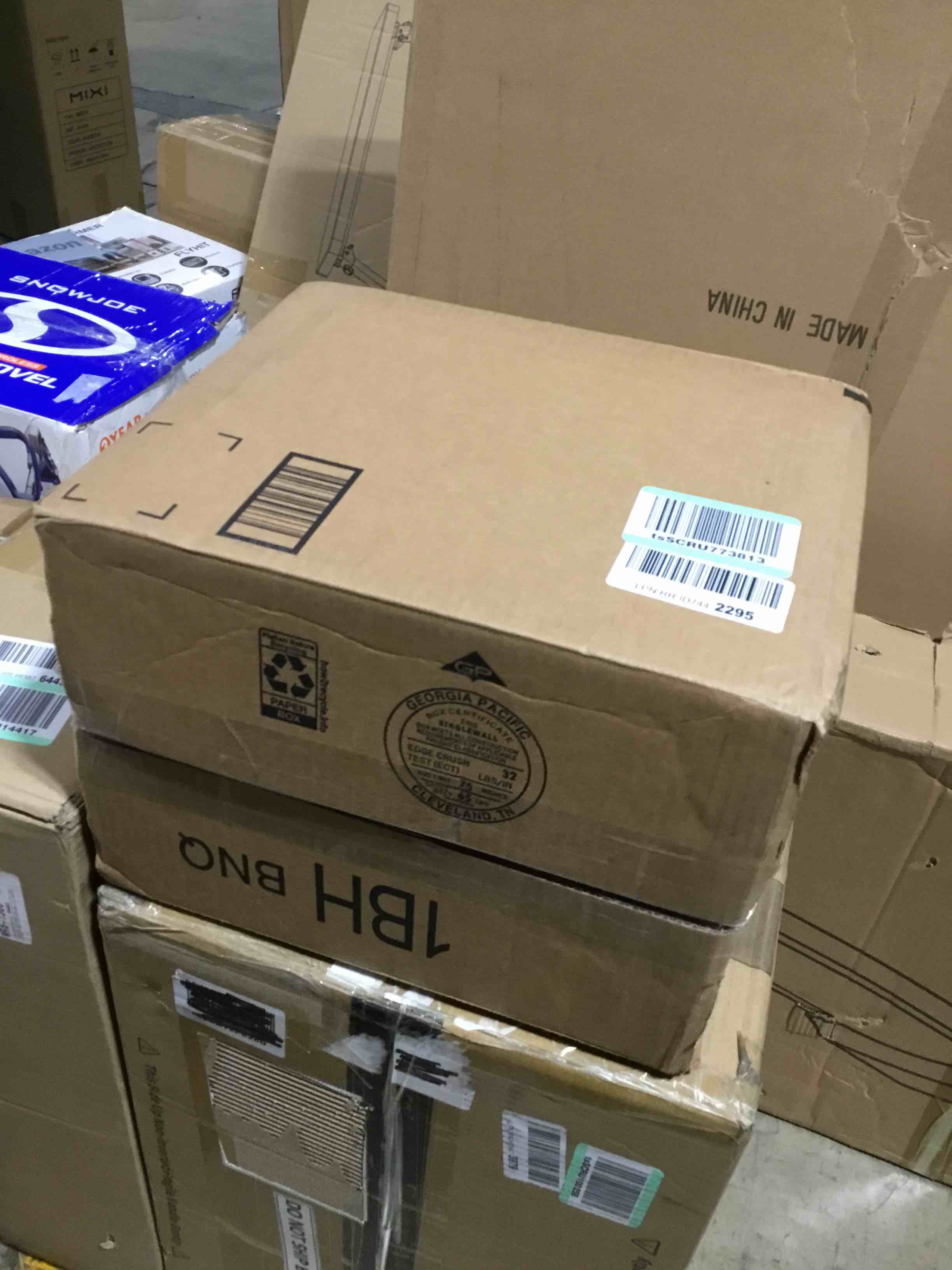 https://s3.amazonaws.com/lotting-images-prod/bidfta/YEL6117298_1711661973562.jpeg