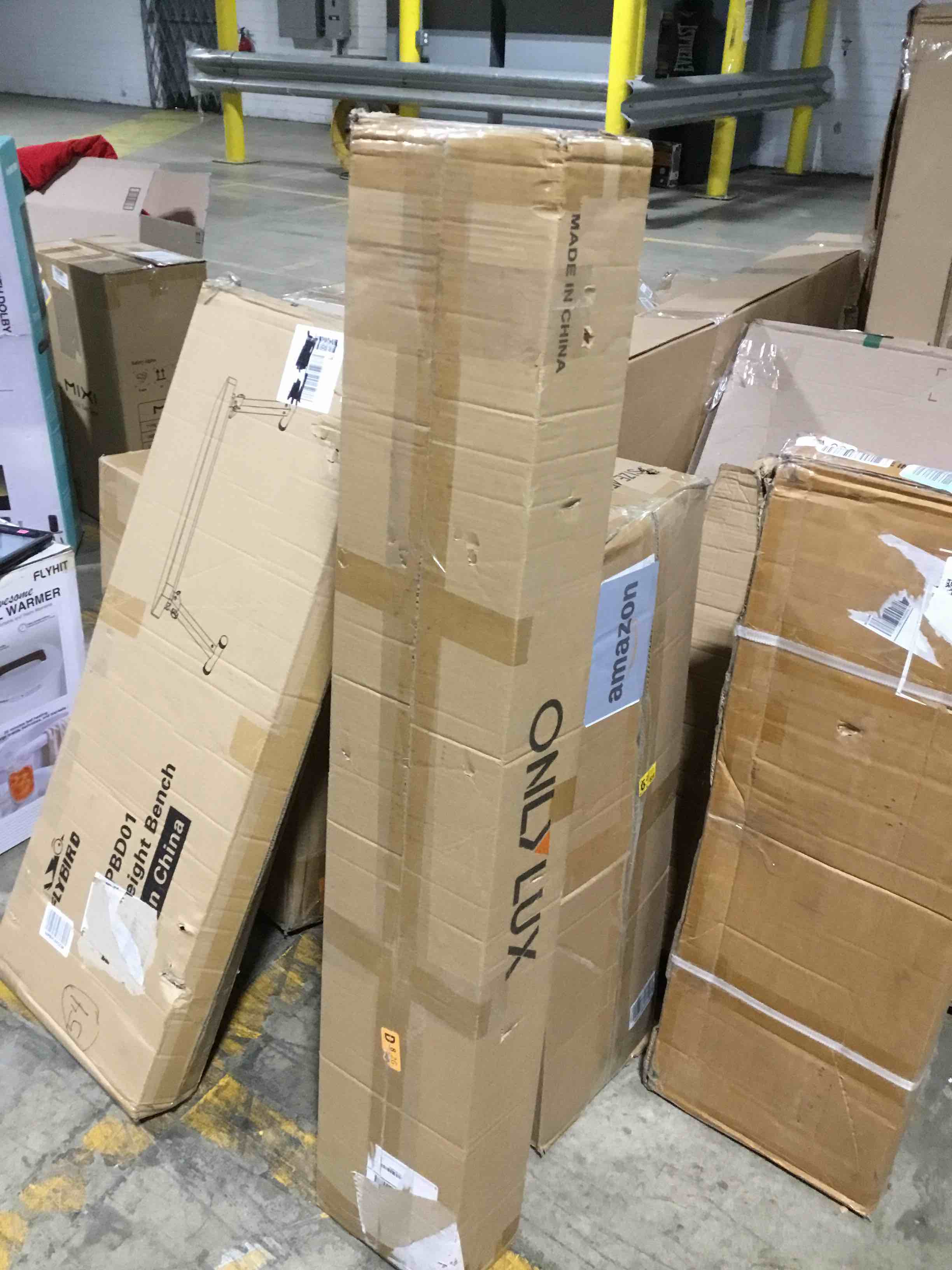 https://s3.amazonaws.com/lotting-images-prod/bidfta/YEL6117304_1711662322386.jpeg
