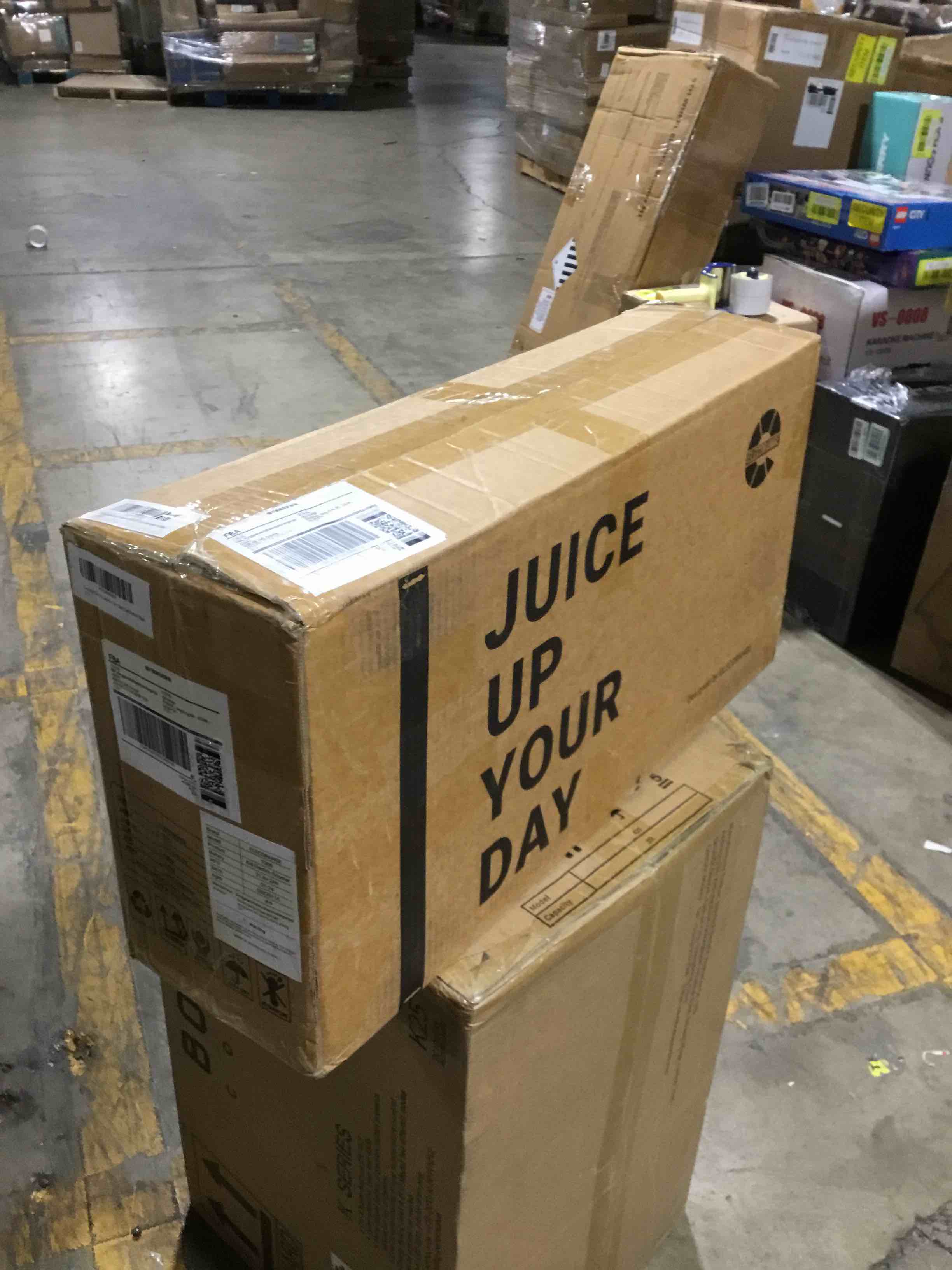 https://s3.amazonaws.com/lotting-images-prod/bidfta/YEL6117403_1711813676601.jpeg