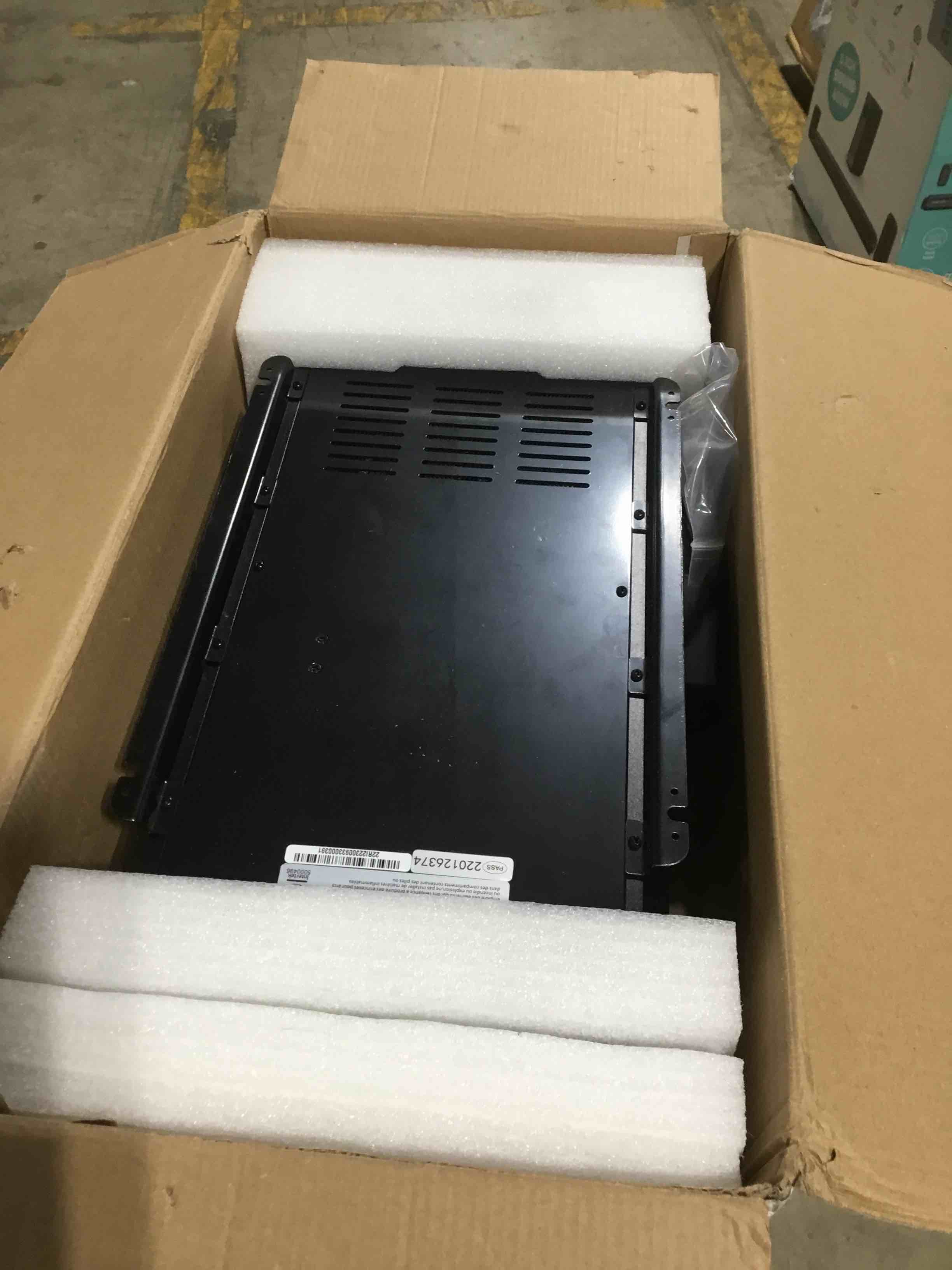 https://s3.amazonaws.com/lotting-images-prod/bidfta/YEL6117404_1711814063634.jpeg