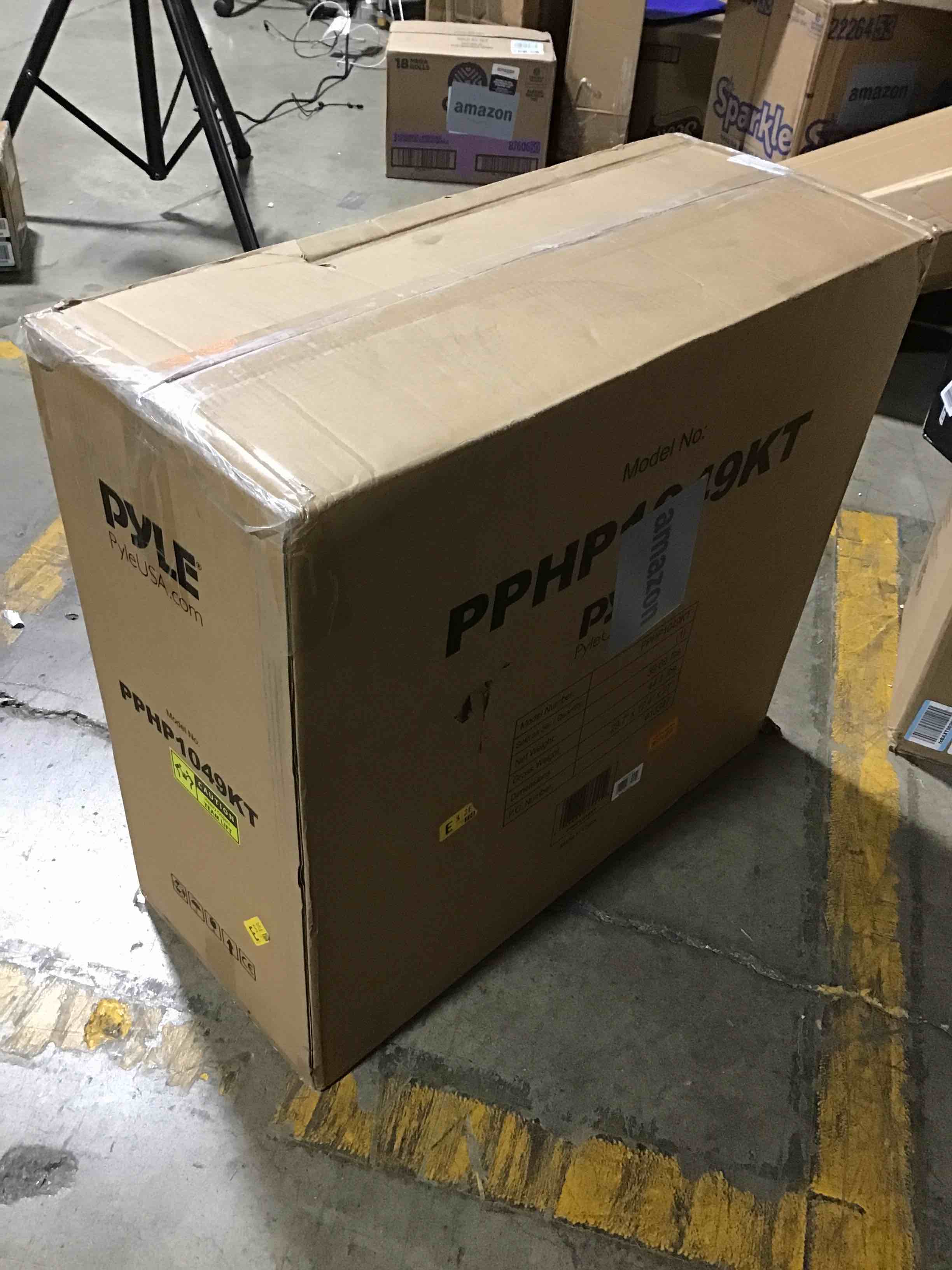 https://s3.amazonaws.com/lotting-images-prod/bidfta/YEL6117409_1711814058573.jpeg