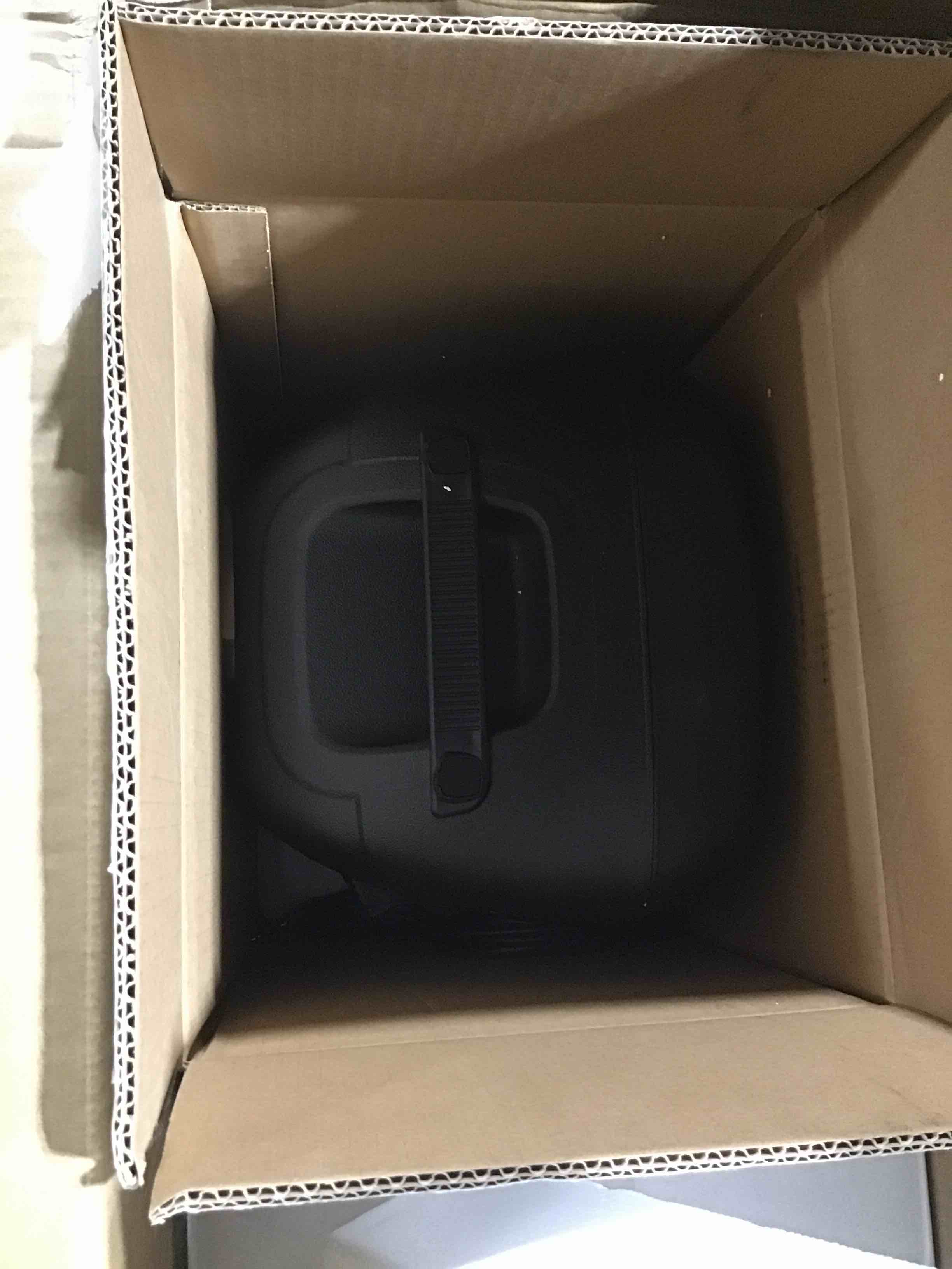 https://s3.amazonaws.com/lotting-images-prod/bidfta/YEL6117409_1711814199689.jpeg