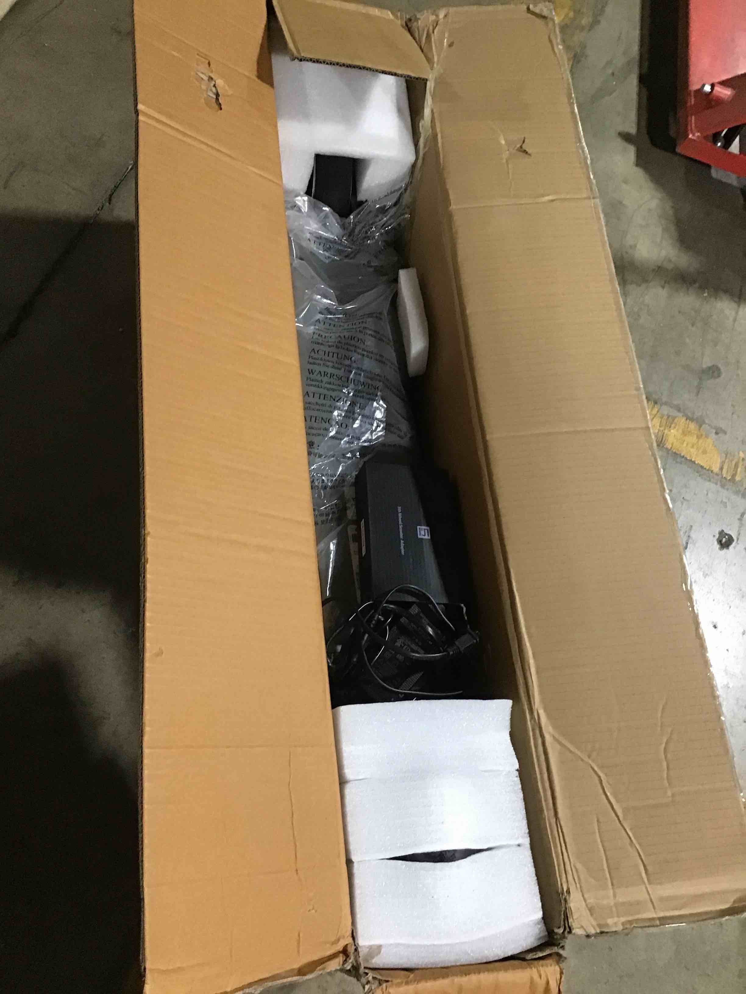 https://s3.amazonaws.com/lotting-images-prod/bidfta/YEL6117413_1711813005412.jpeg