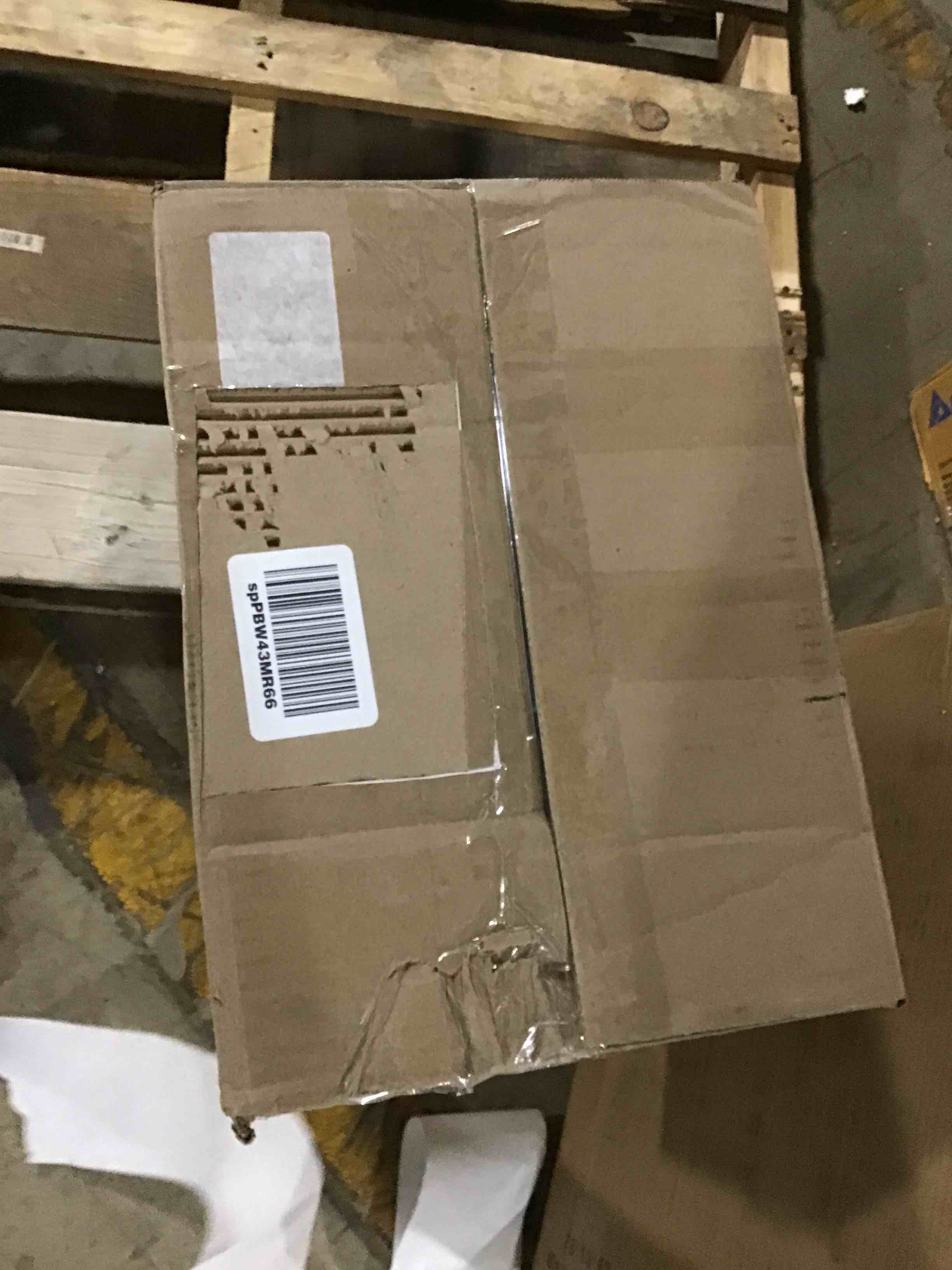 https://s3.amazonaws.com/lotting-images-prod/bidfta/YEL6117612_1709158092902.jpeg