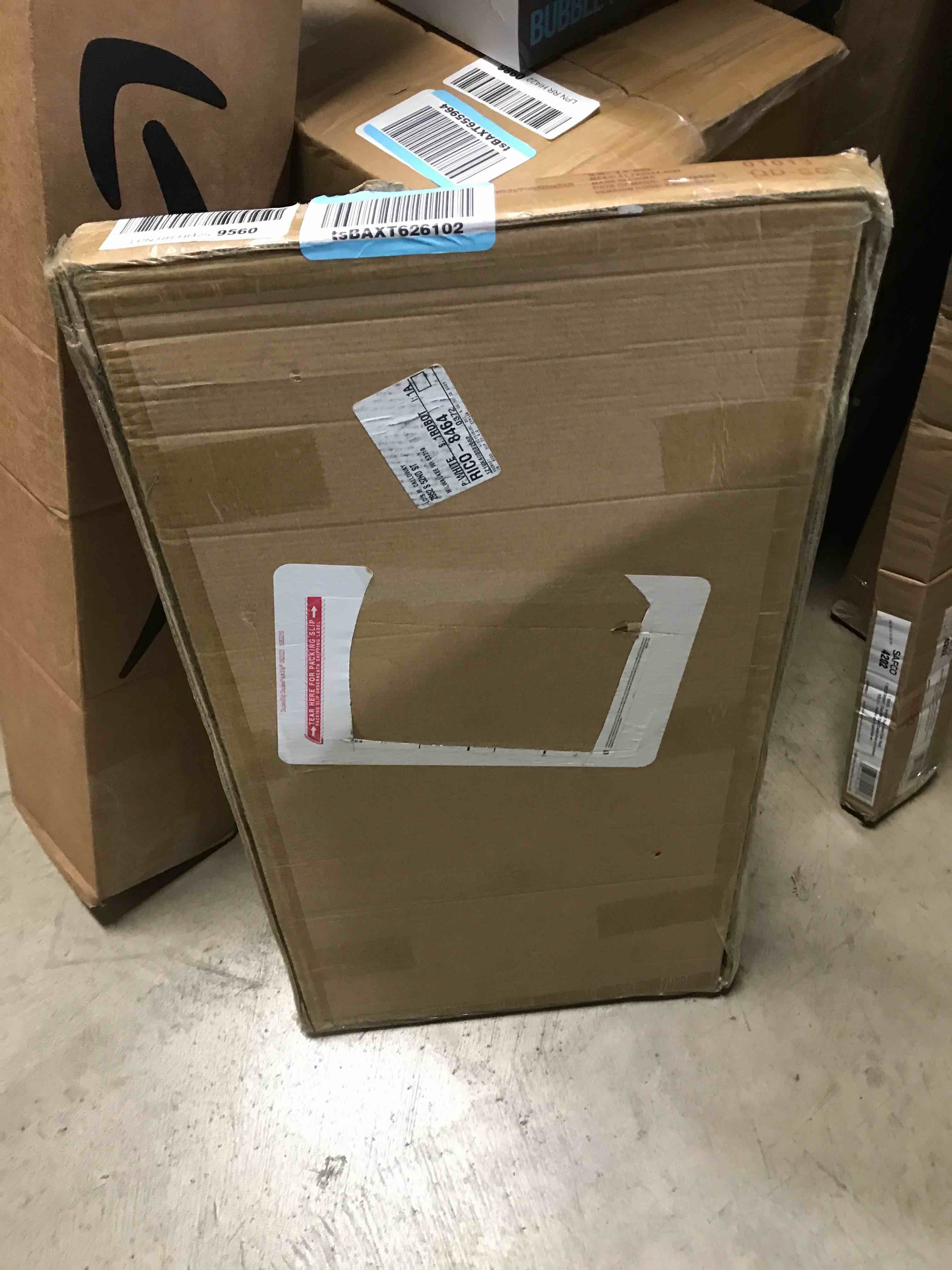 https://s3.amazonaws.com/lotting-images-prod/bidfta/YEL6119362_1708095961075.jpeg
