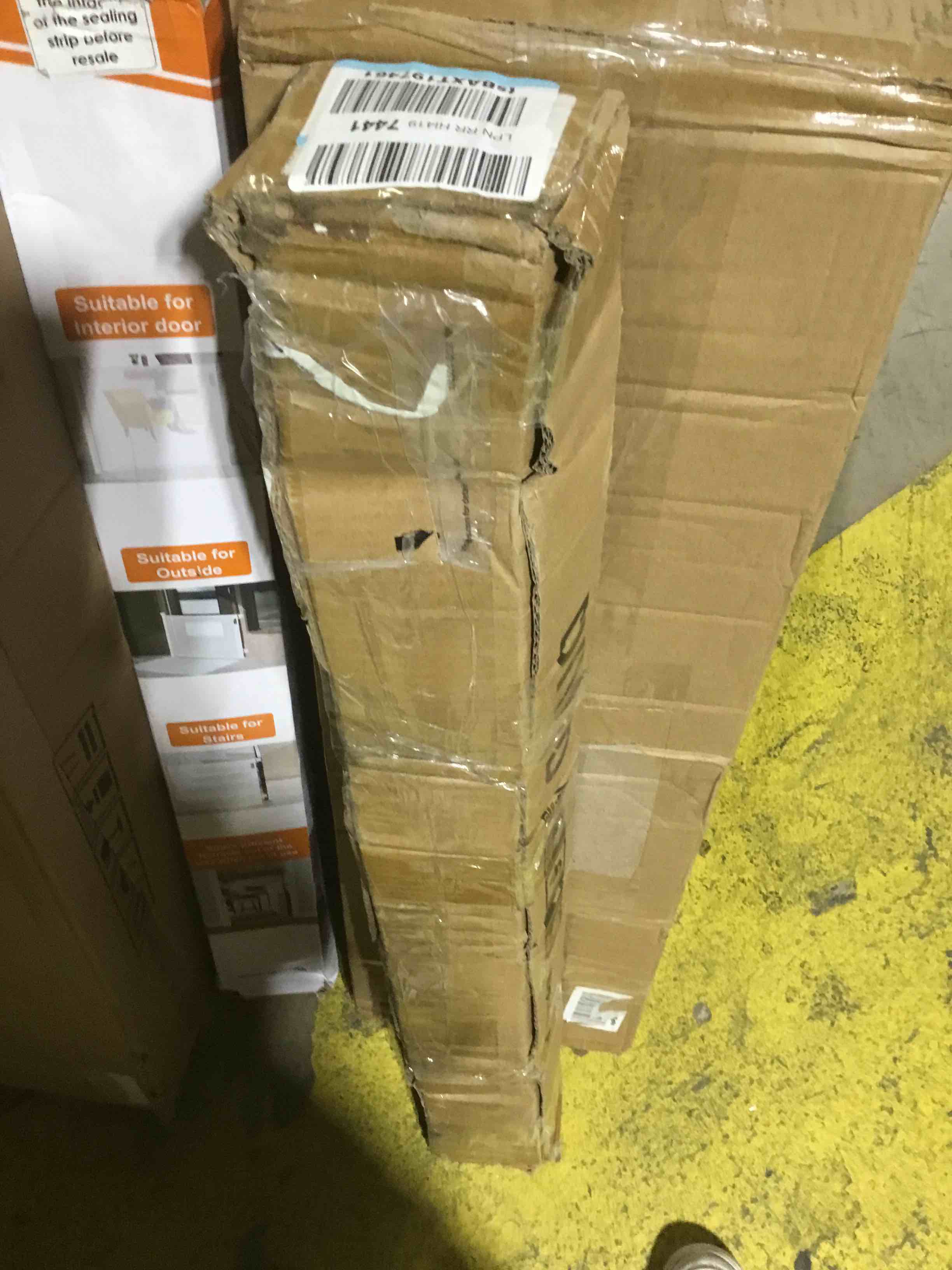 https://s3.amazonaws.com/lotting-images-prod/bidfta/YEL6119807_1708698549855.jpeg
