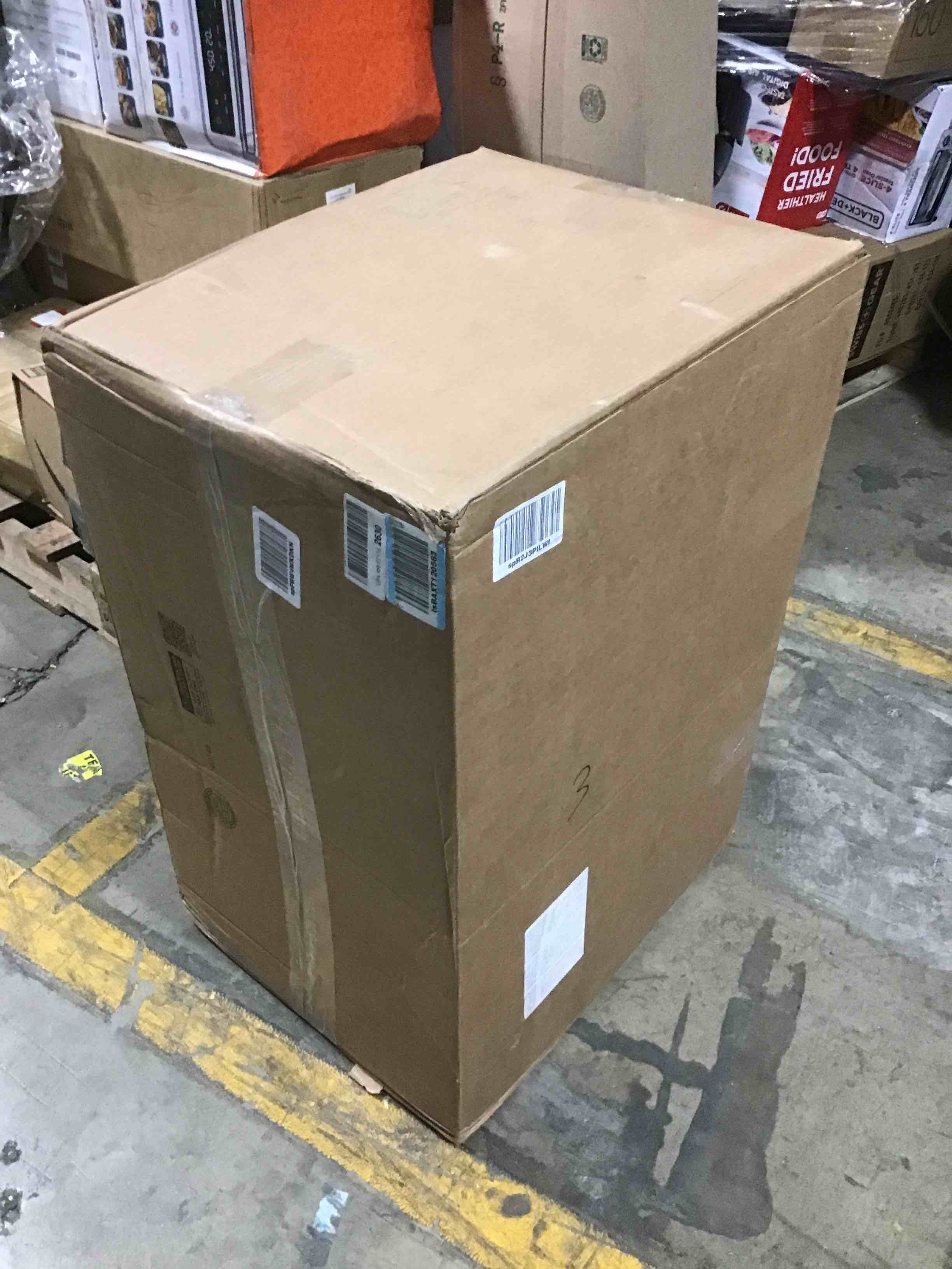 https://s3.amazonaws.com/lotting-images-prod/bidfta/YEL6120802_1708965054127.jpeg