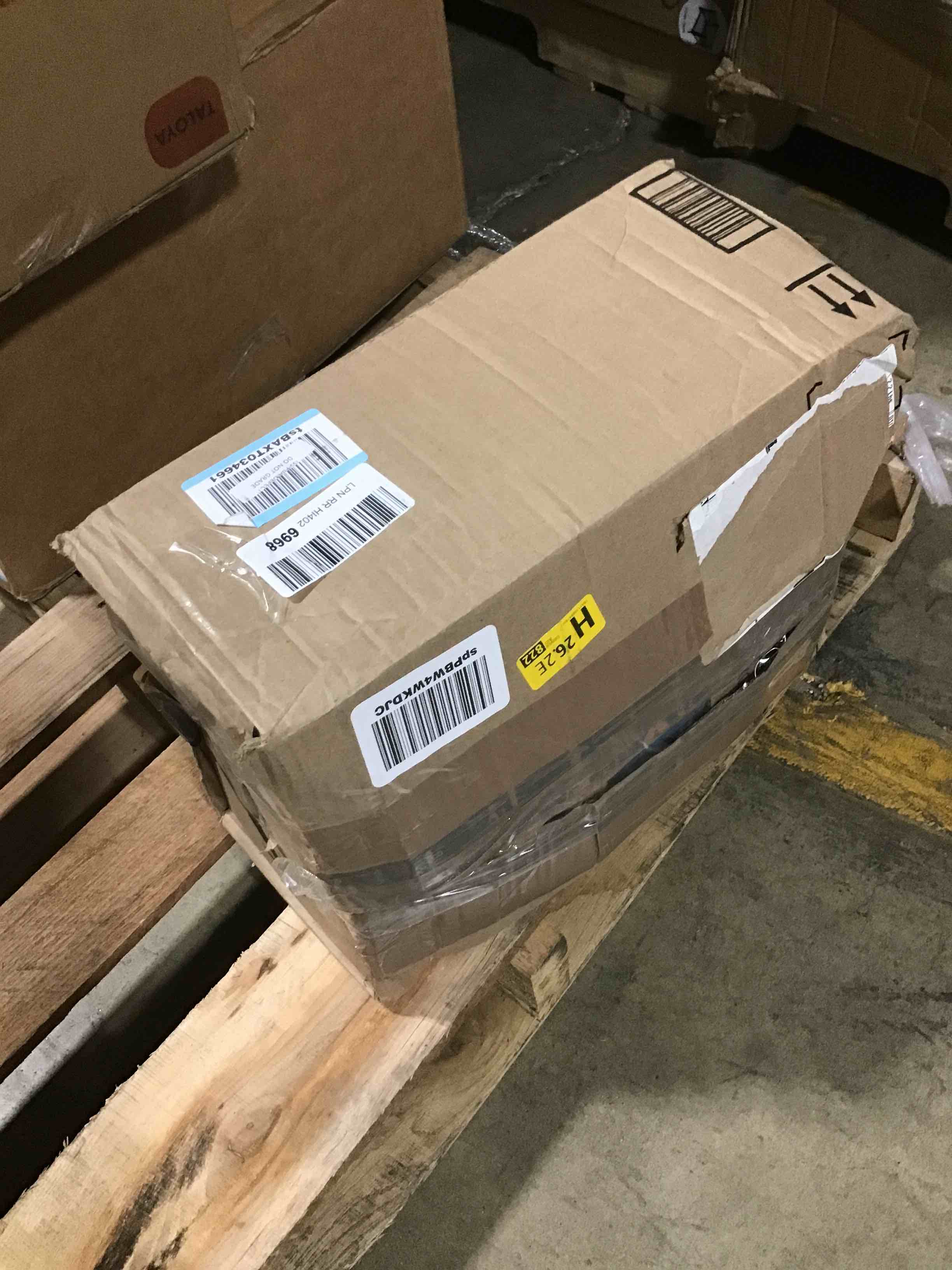 https://s3.amazonaws.com/lotting-images-prod/bidfta/YEL6120814_1708965798043.jpeg