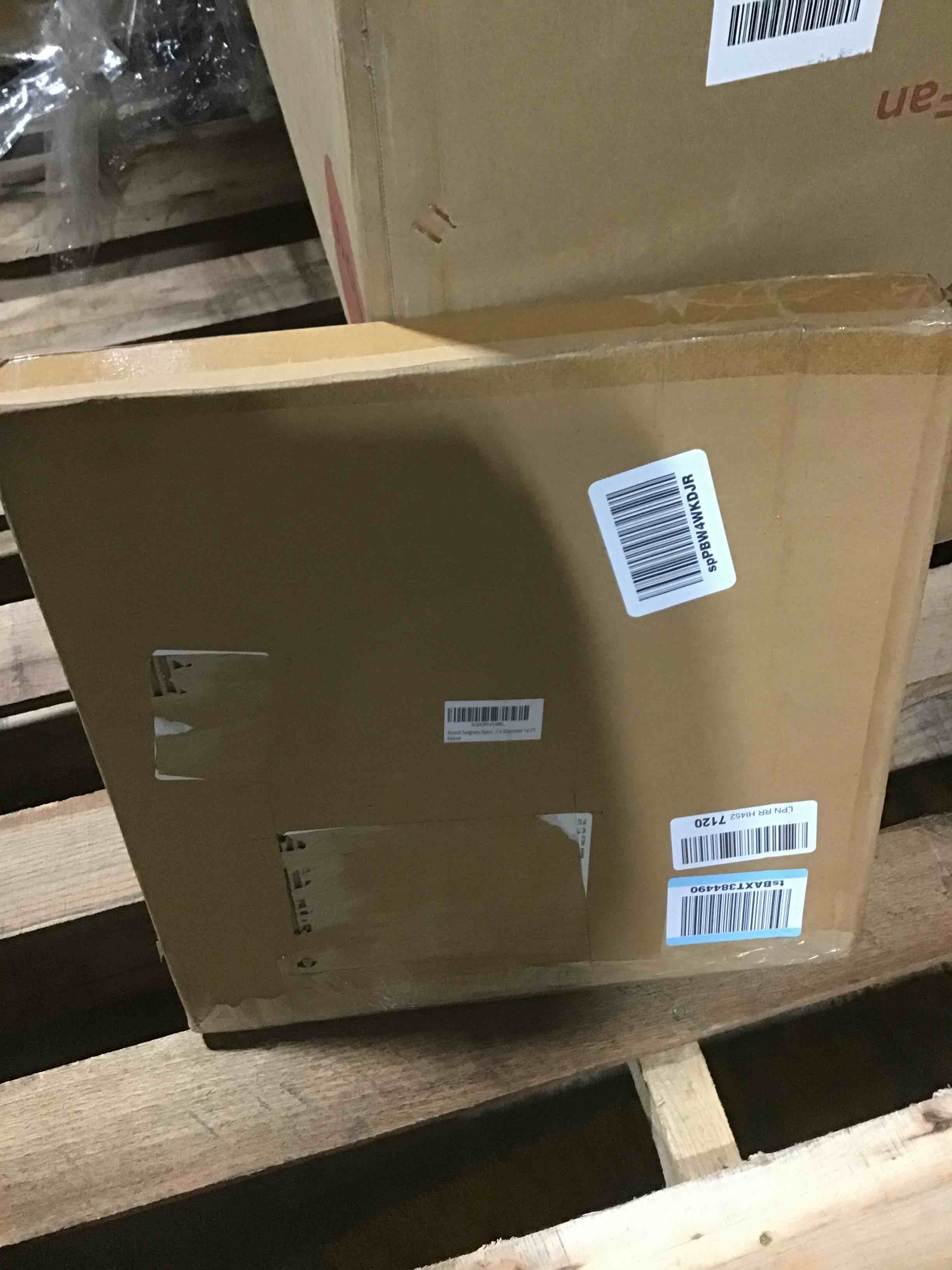 https://s3.amazonaws.com/lotting-images-prod/bidfta/YEL6120816_1708965887151.jpeg