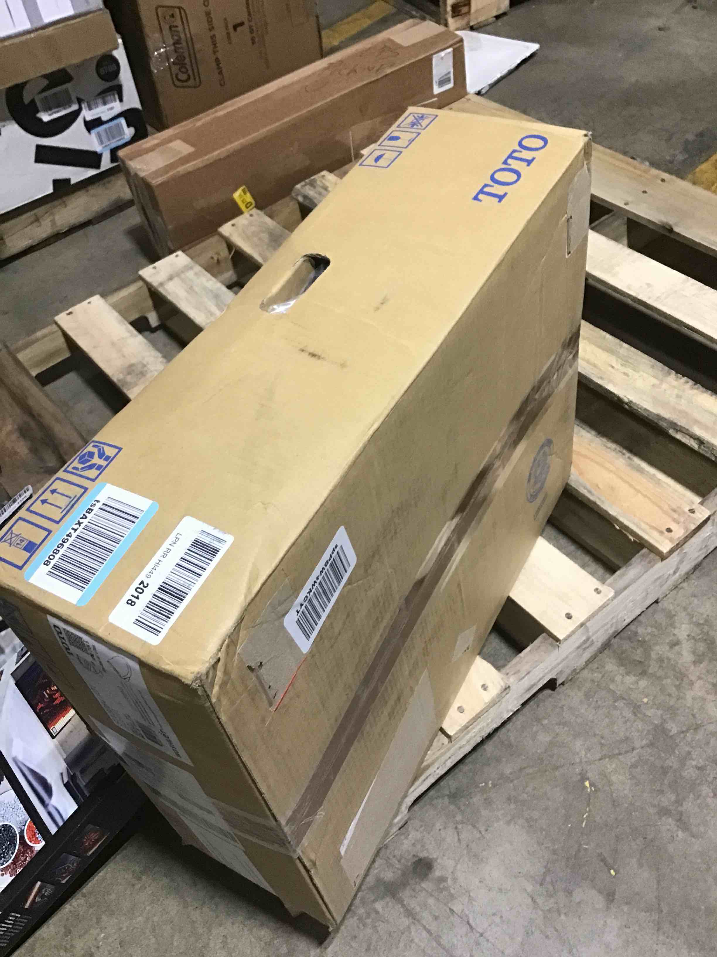 https://s3.amazonaws.com/lotting-images-prod/bidfta/YEL6120880_1708974702924.jpeg