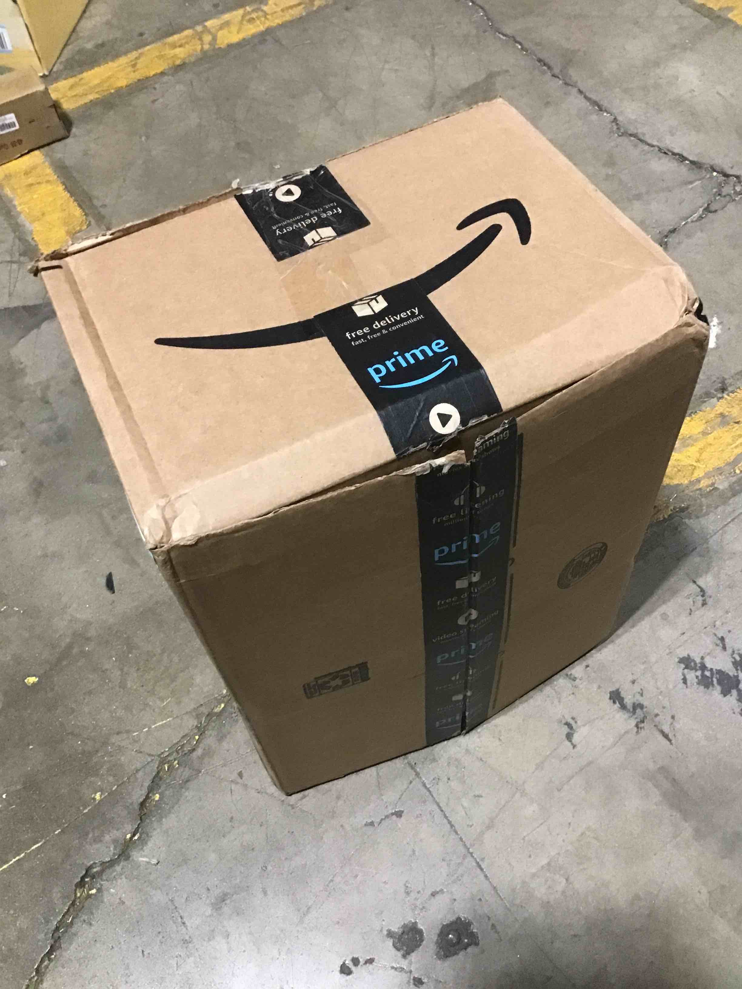 https://s3.amazonaws.com/lotting-images-prod/bidfta/YEL6120884_1708975146411.jpeg