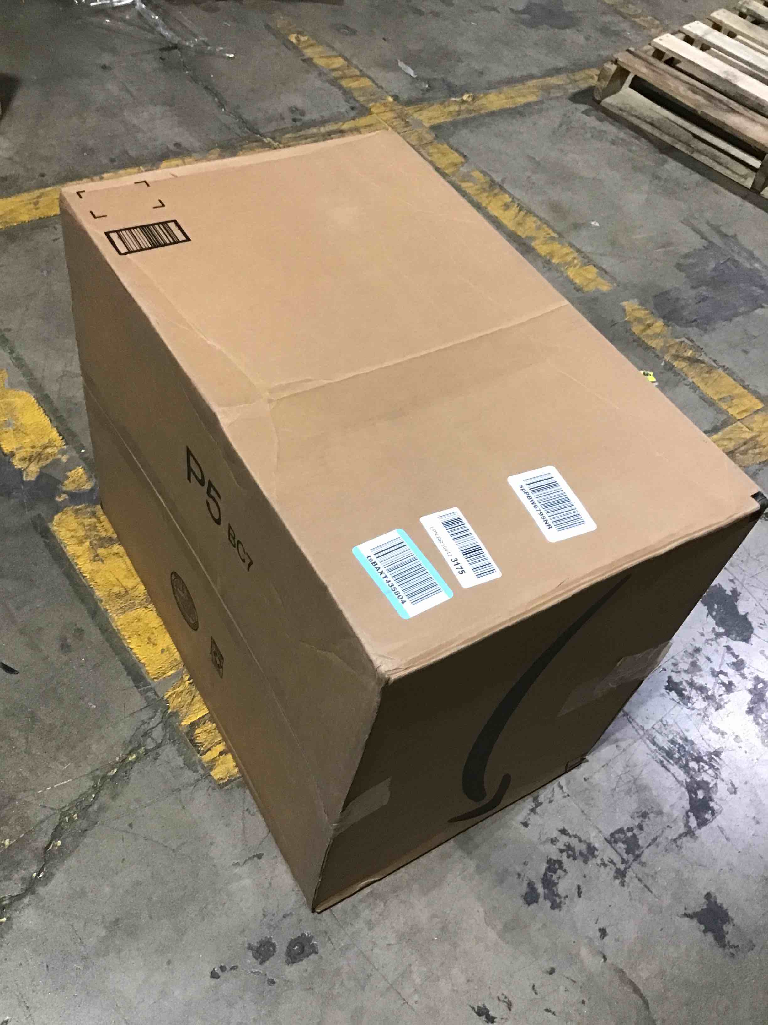 https://s3.amazonaws.com/lotting-images-prod/bidfta/YEL6120885_1708975176636.jpeg