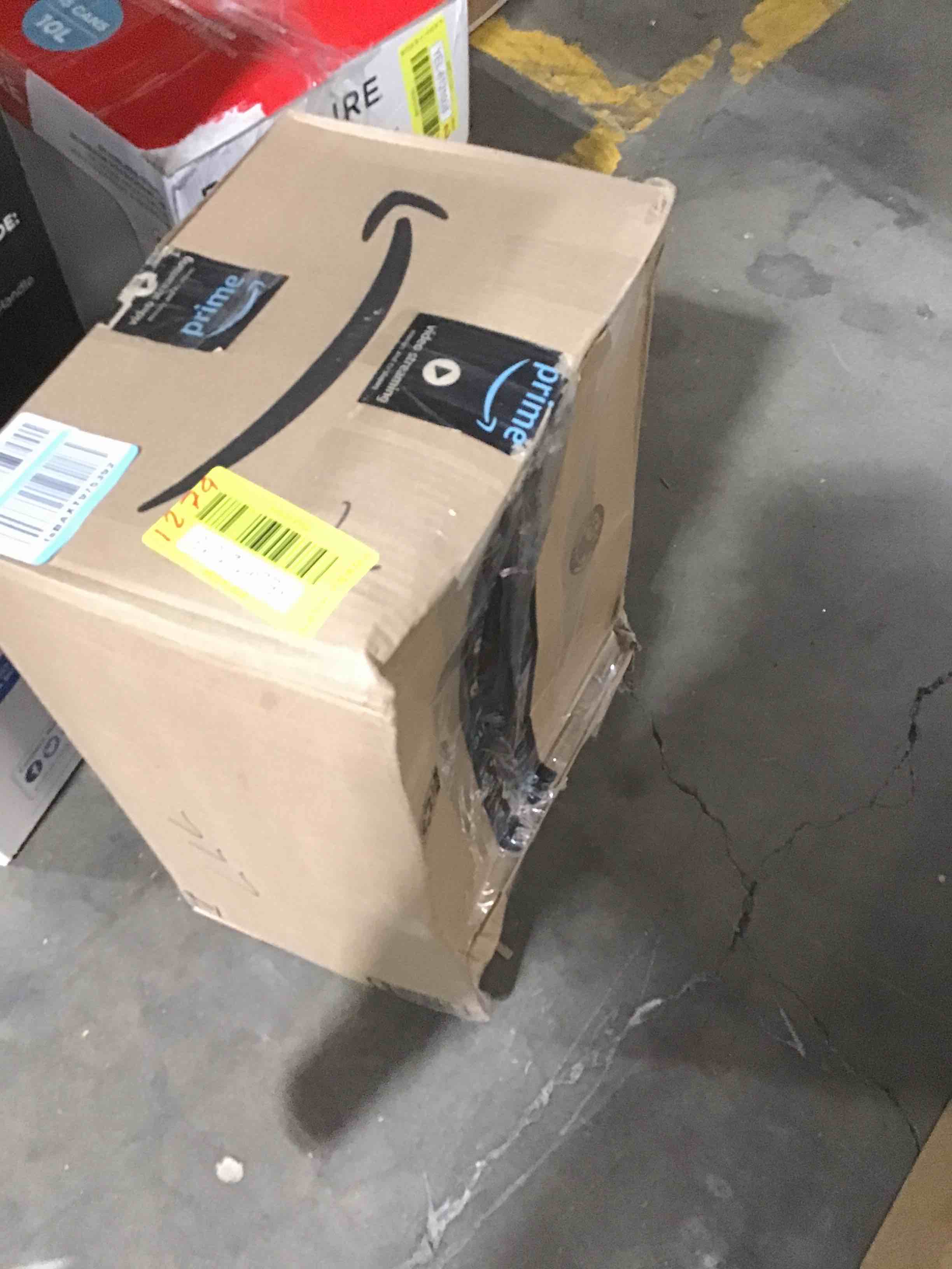 https://s3.amazonaws.com/lotting-images-prod/bidfta/YEL6121013_1709060647875.jpeg