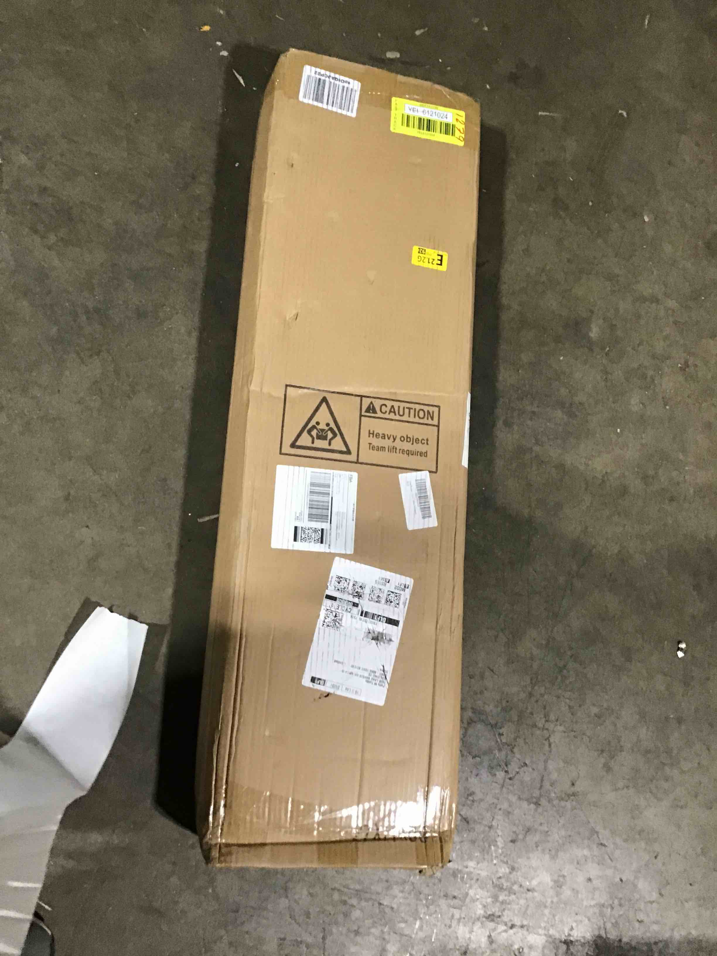 https://s3.amazonaws.com/lotting-images-prod/bidfta/YEL6121024_1709061782725.jpeg