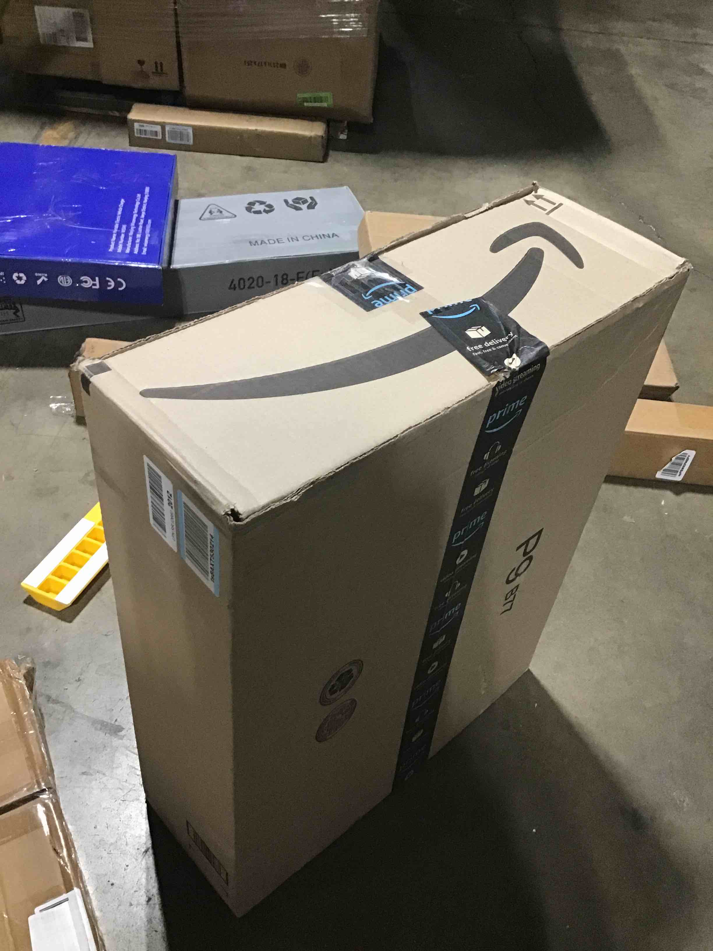 https://s3.amazonaws.com/lotting-images-prod/bidfta/YEL6121708_1709847875579.jpeg