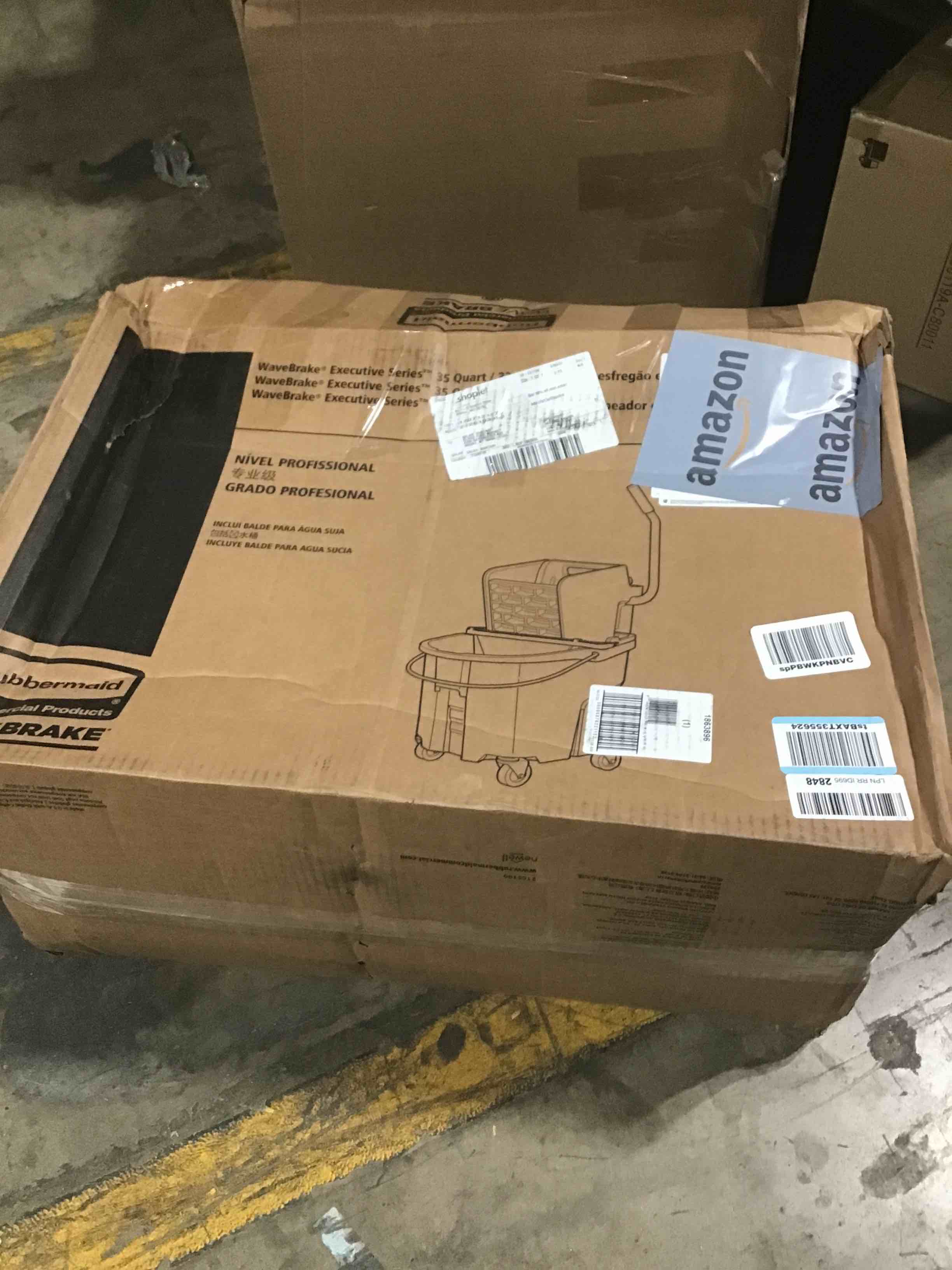 https://s3.amazonaws.com/lotting-images-prod/bidfta/YEL6121712_1709848143663.jpeg