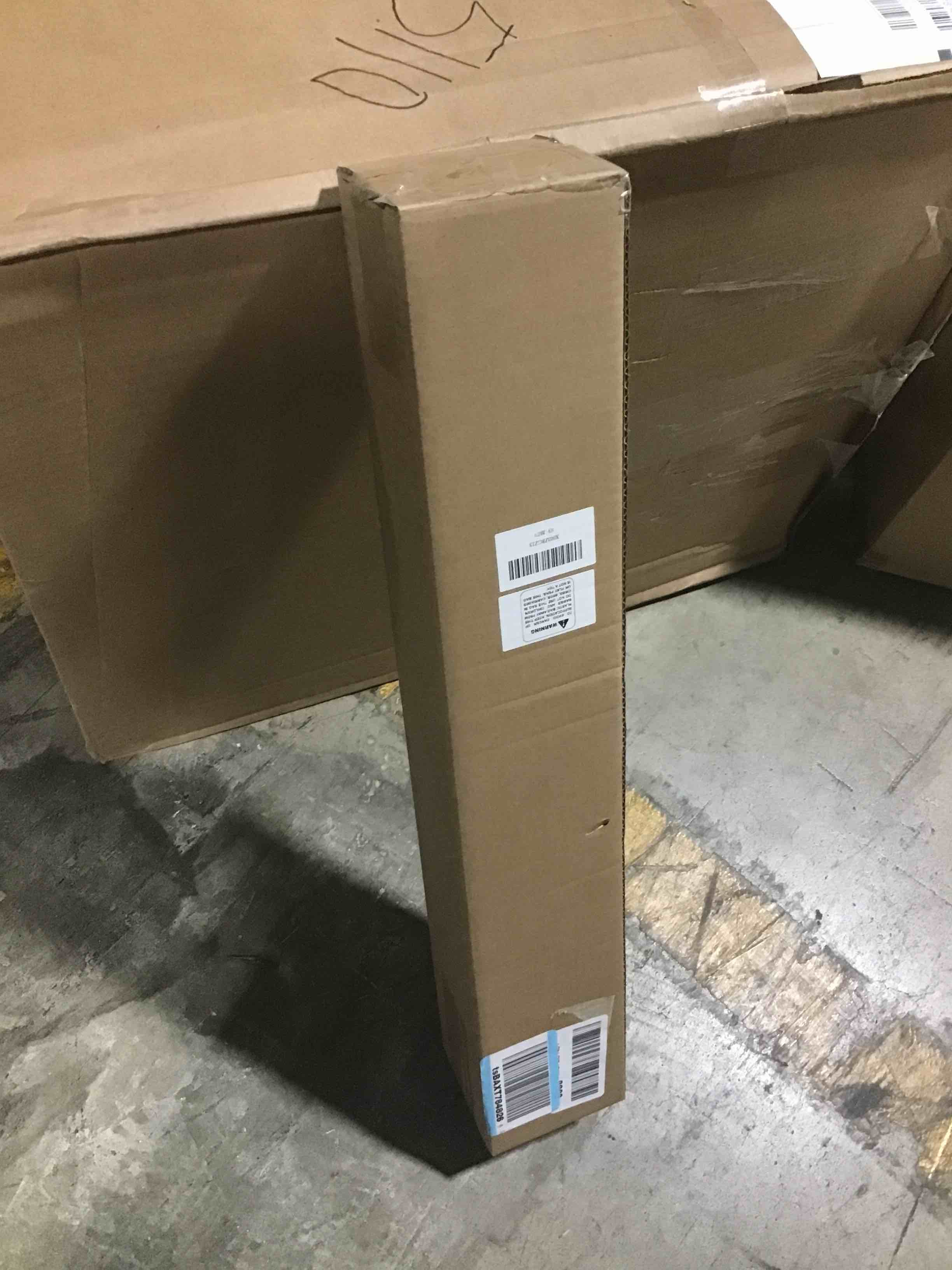 https://s3.amazonaws.com/lotting-images-prod/bidfta/YEL6121716_1709848339140.jpeg