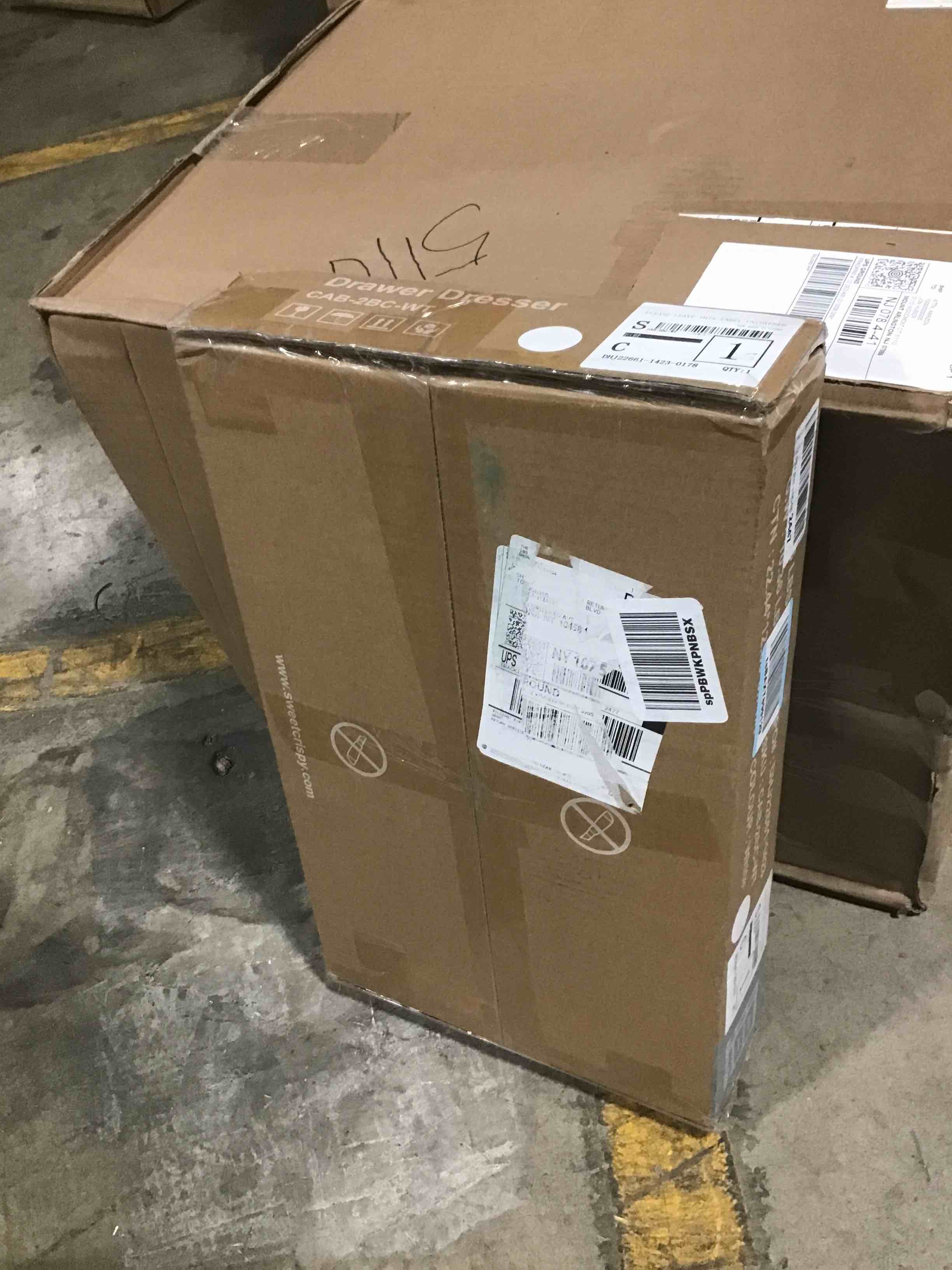 https://s3.amazonaws.com/lotting-images-prod/bidfta/YEL6121723_1709848613634.jpeg
