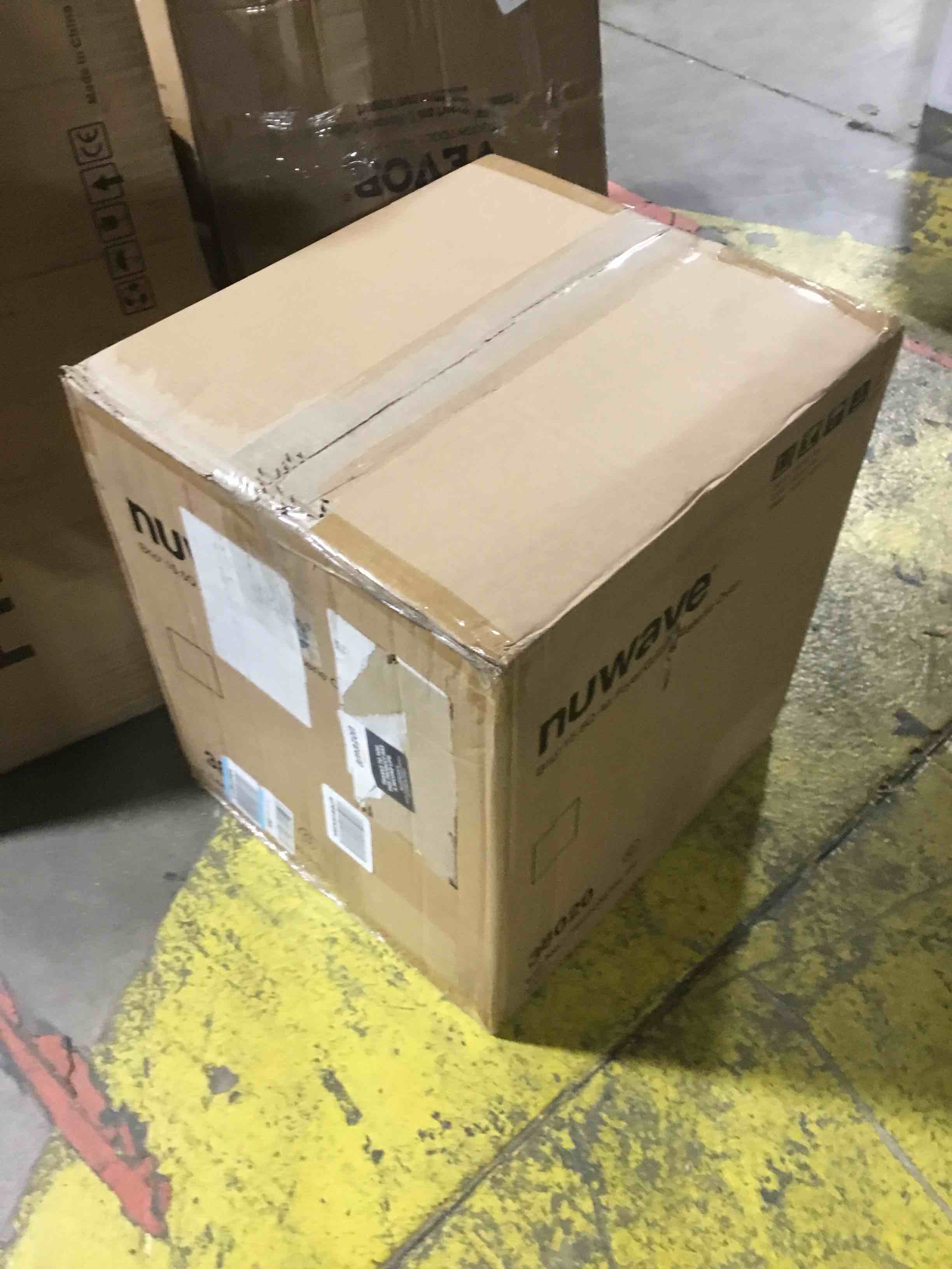 https://s3.amazonaws.com/lotting-images-prod/bidfta/YEL6126551_1708810532840.jpeg