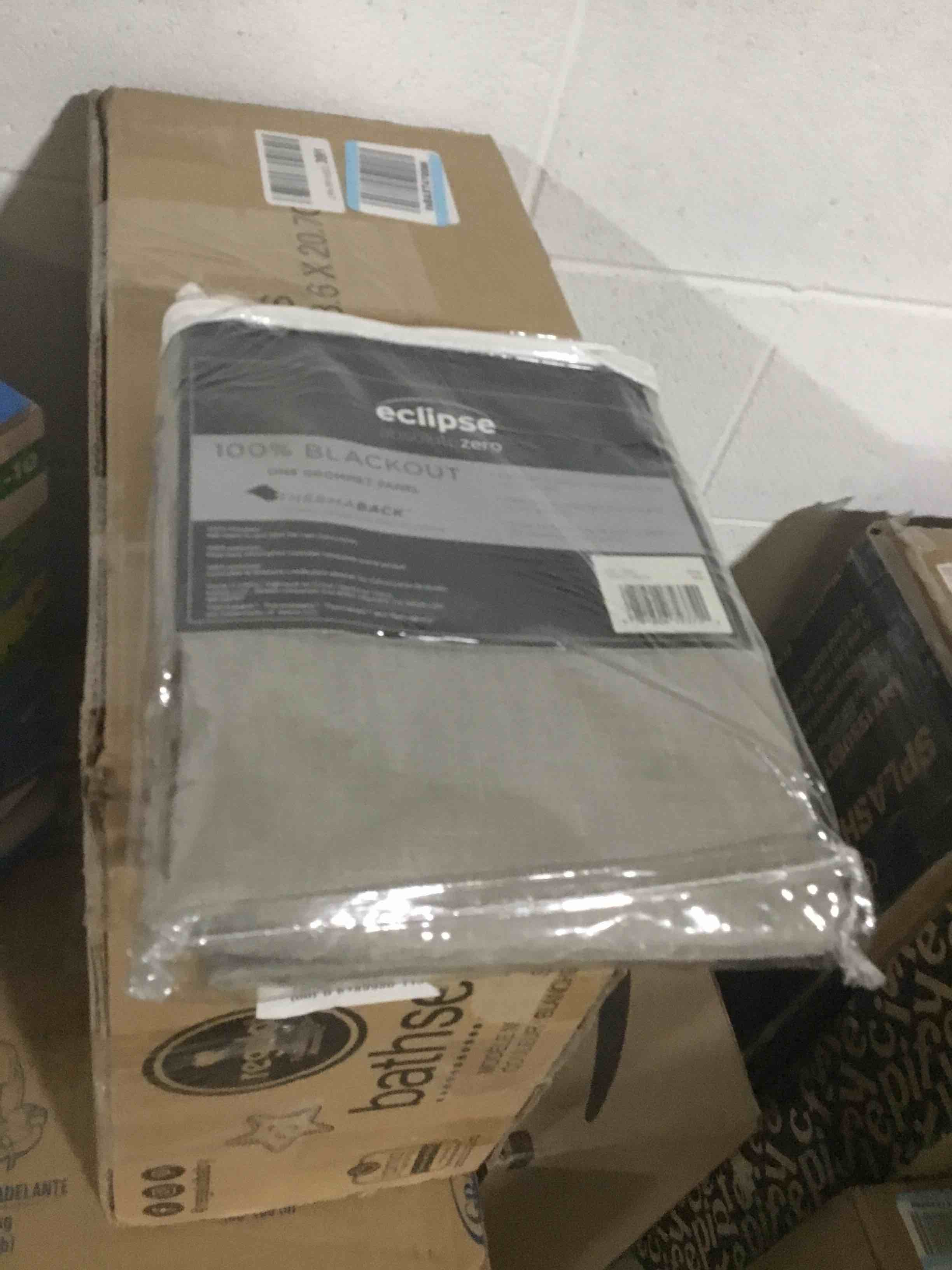 https://s3.amazonaws.com/lotting-images-prod/bidfta/YEL6126711_1708974223665.jpeg