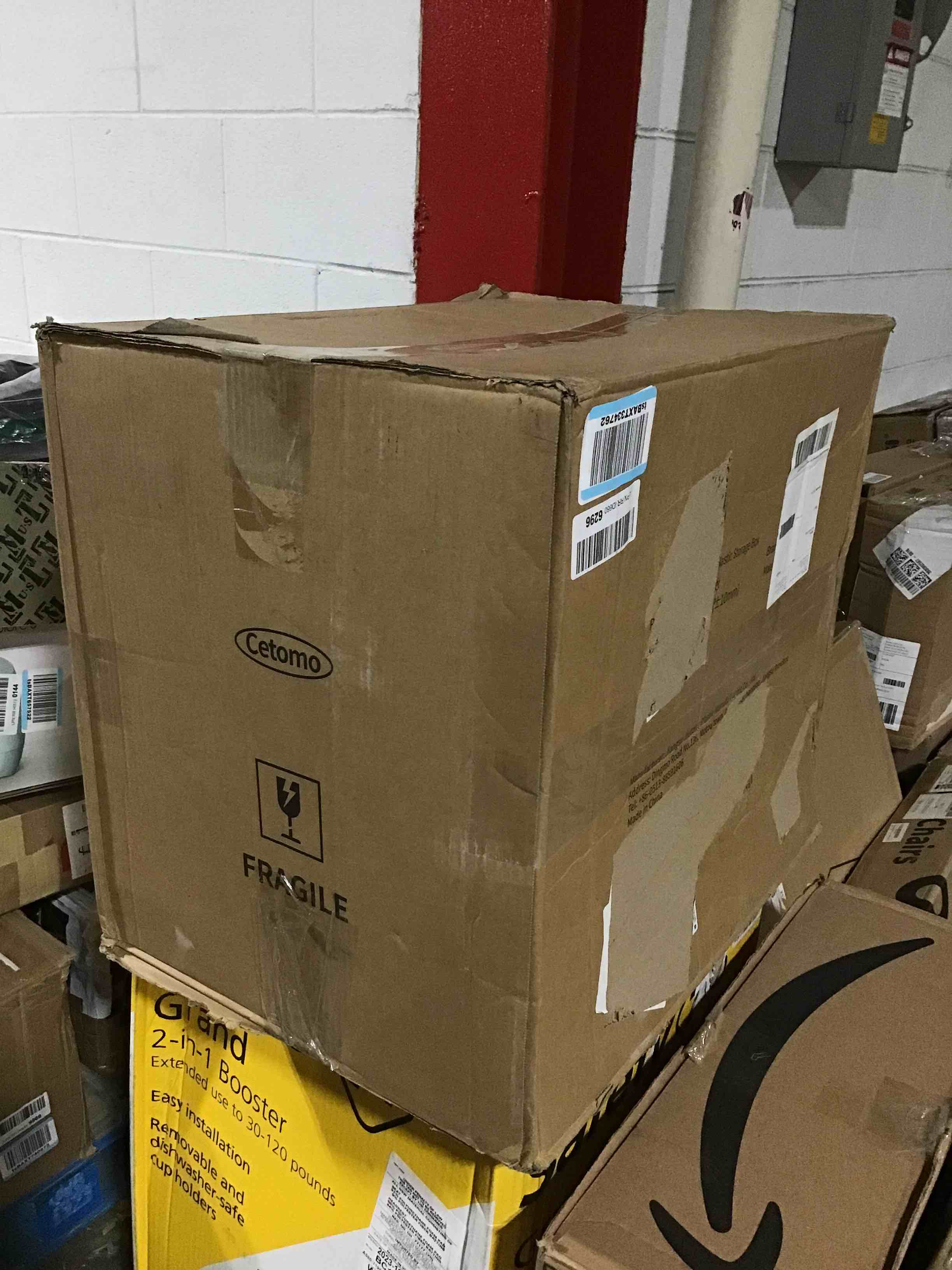 https://s3.amazonaws.com/lotting-images-prod/bidfta/YEL6126952_1709158682567.jpeg