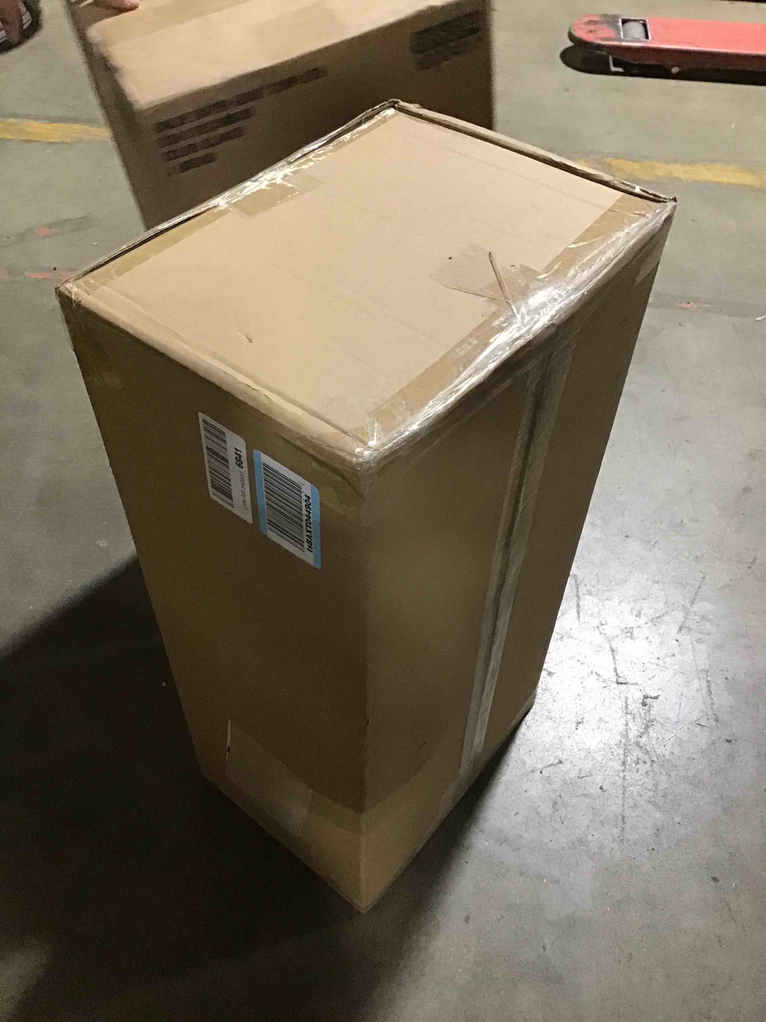 https://s3.amazonaws.com/lotting-images-prod/bidfta/YEL6126953_1709158740154.jpeg