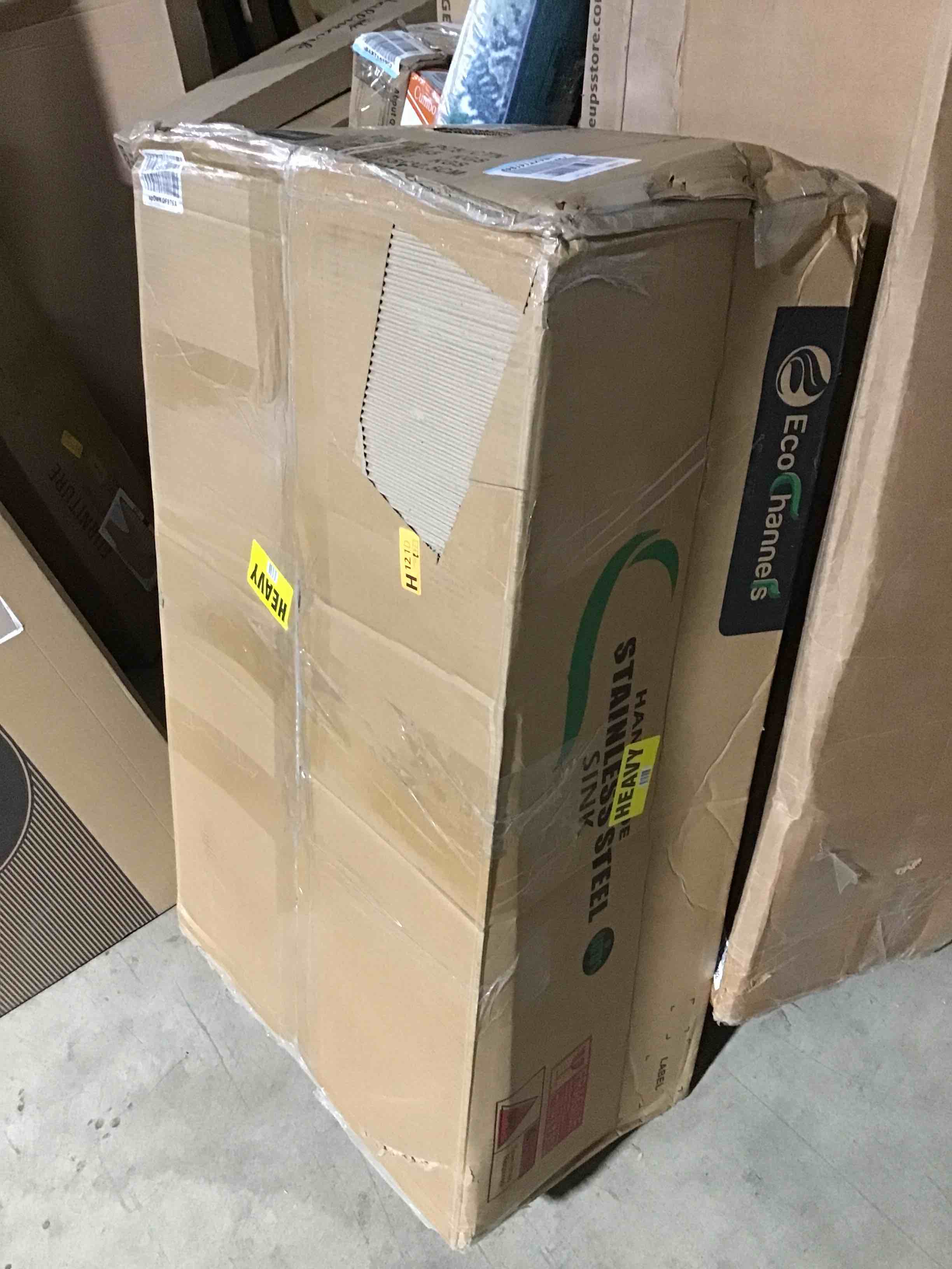 https://s3.amazonaws.com/lotting-images-prod/bidfta/YEL6126983_1709160780223.jpeg