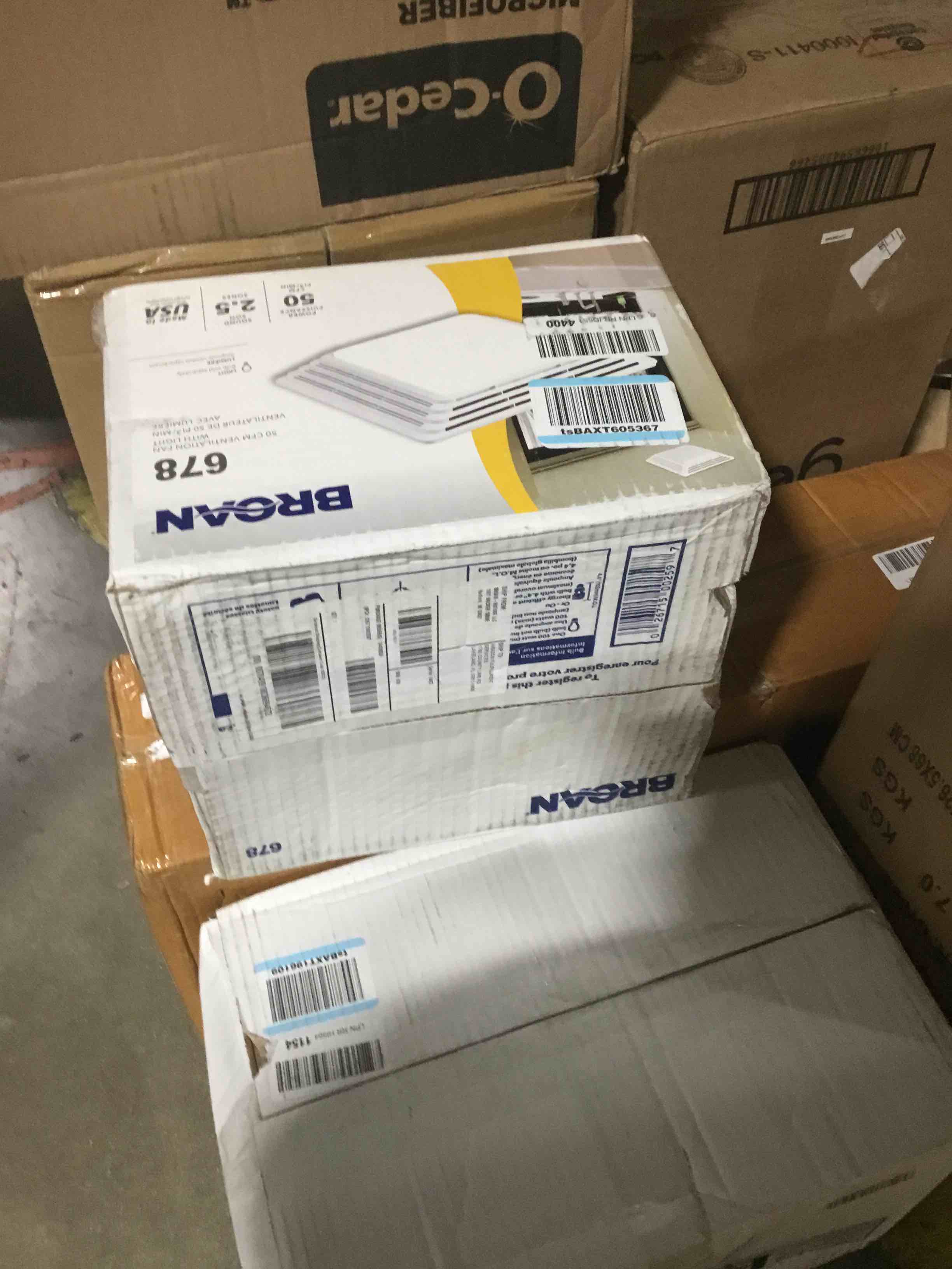 https://s3.amazonaws.com/lotting-images-prod/bidfta/YEL6127002_1709158514764.jpeg