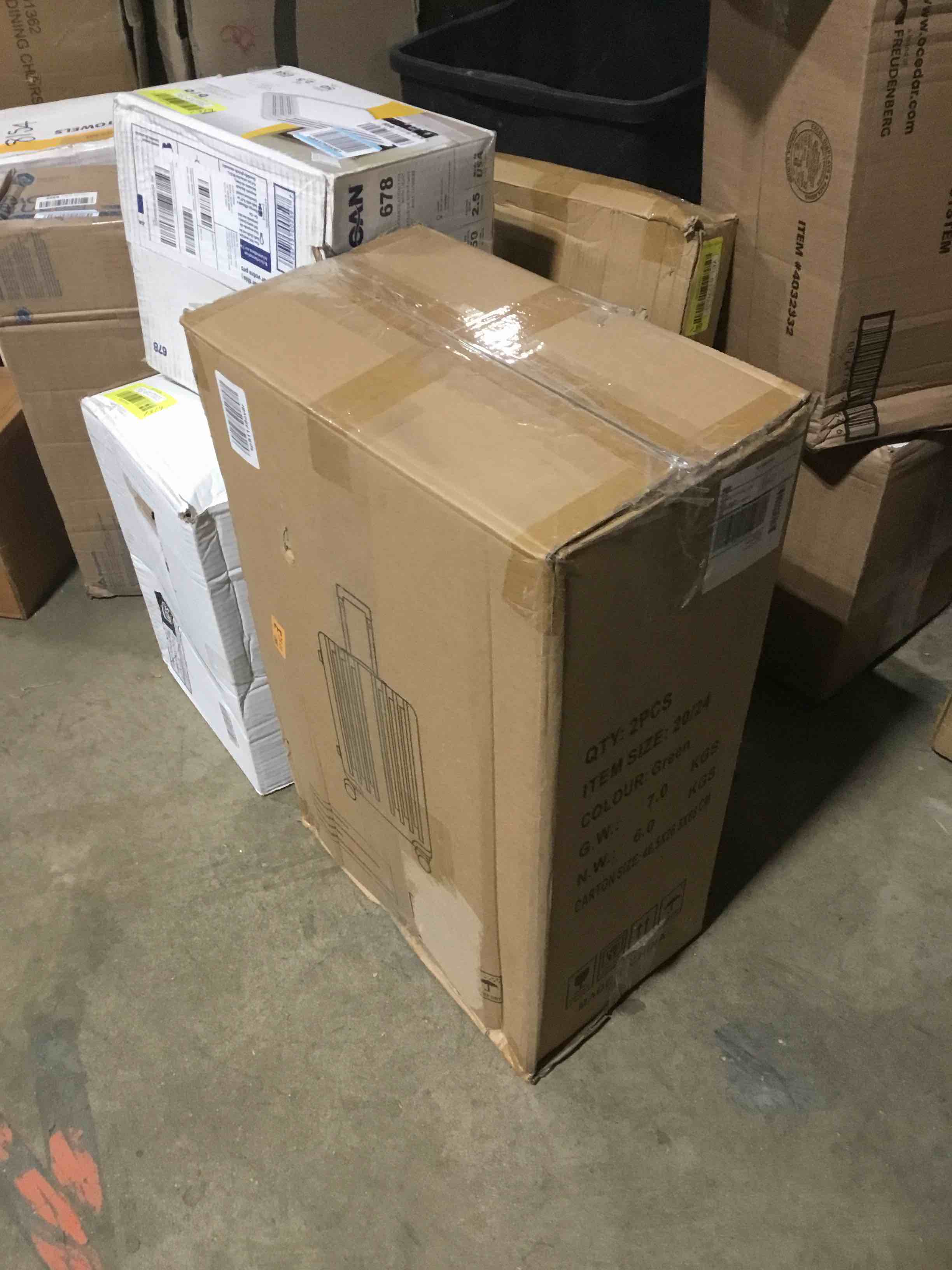 https://s3.amazonaws.com/lotting-images-prod/bidfta/YEL6127005_1709158669453.jpeg