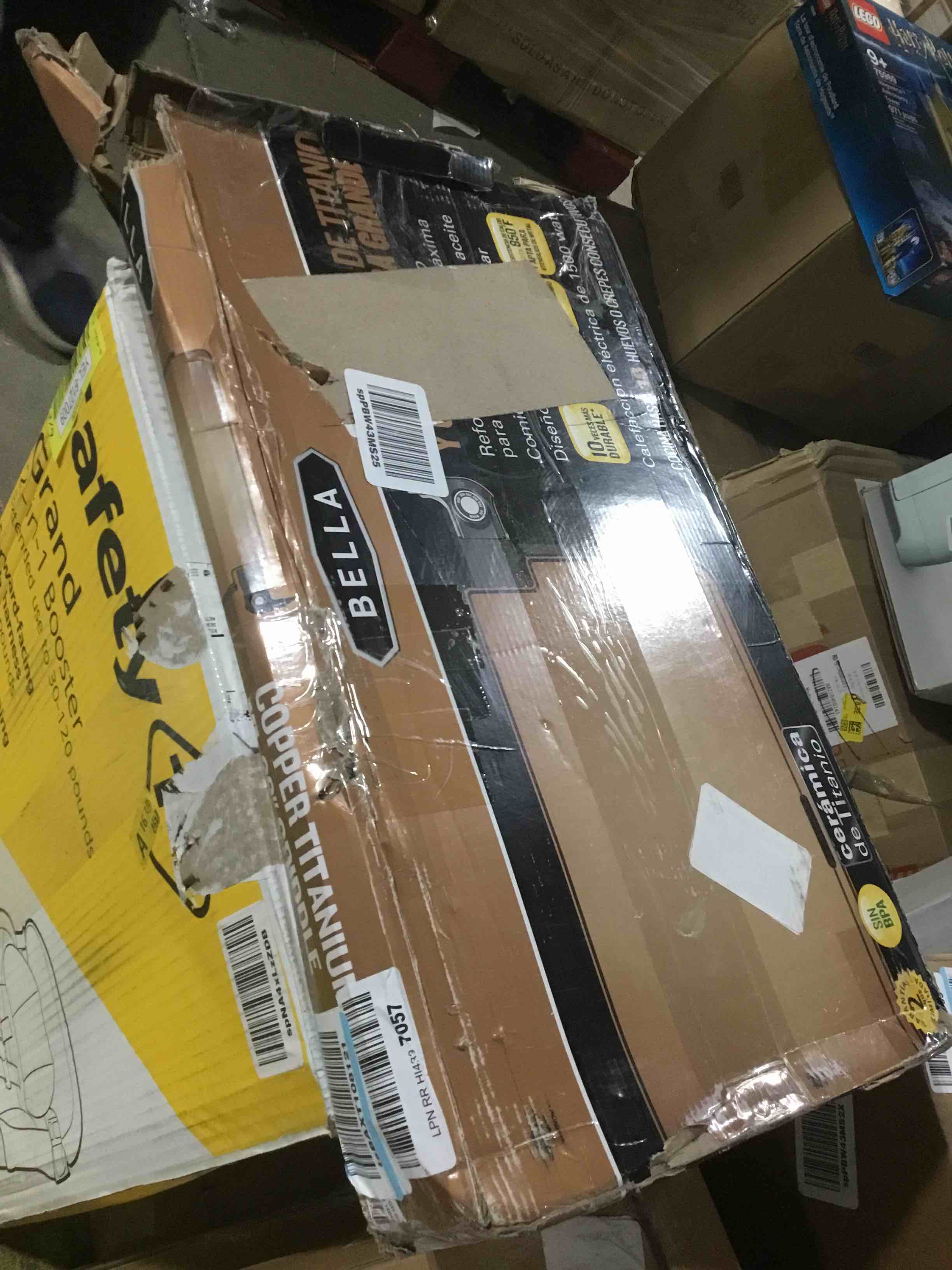 https://s3.amazonaws.com/lotting-images-prod/bidfta/YEL6127011_1709158856667.jpeg