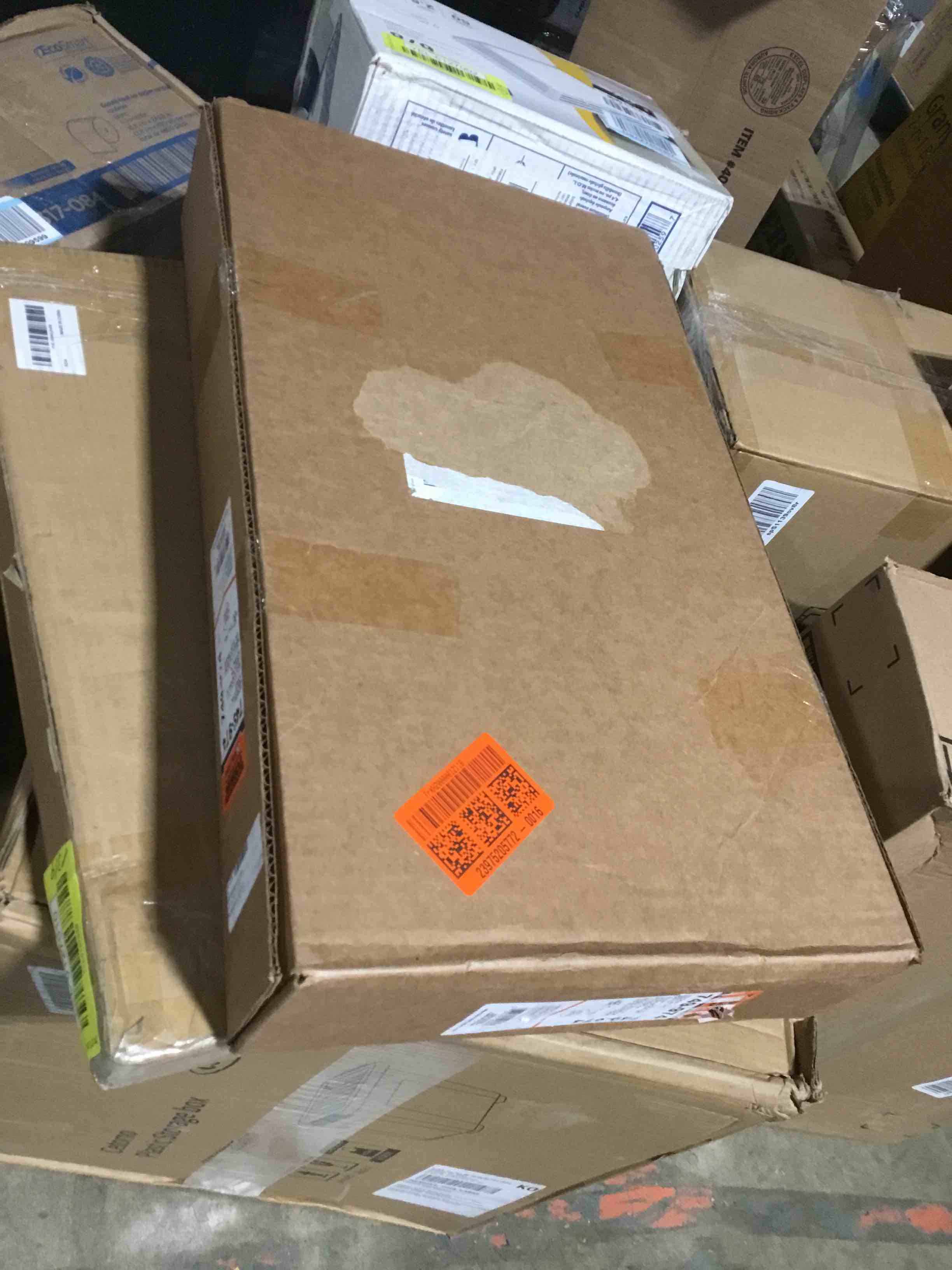 https://s3.amazonaws.com/lotting-images-prod/bidfta/YEL6127015_1709158987244.jpeg