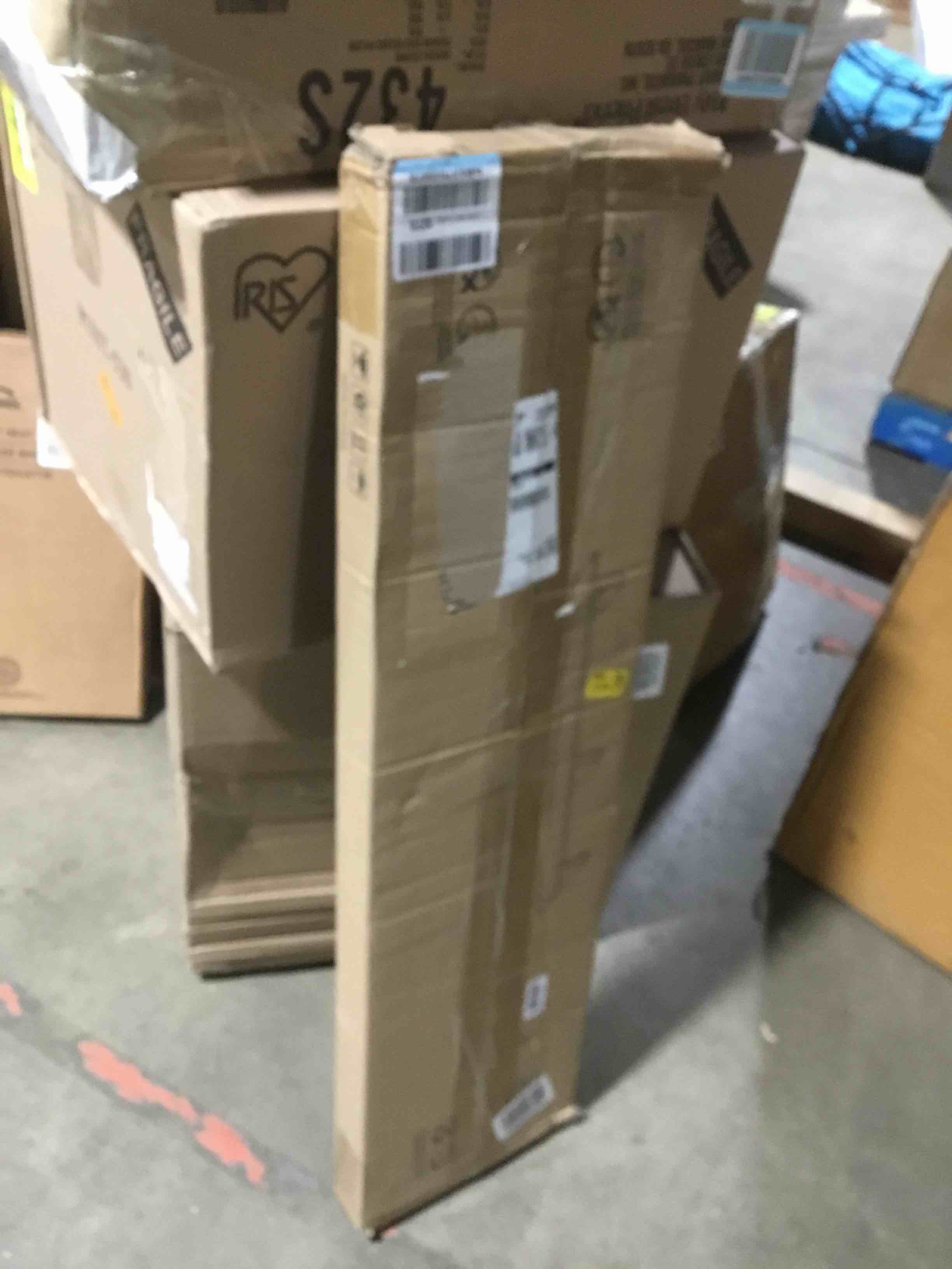 https://s3.amazonaws.com/lotting-images-prod/bidfta/YEL6127024_1709159295412.jpeg