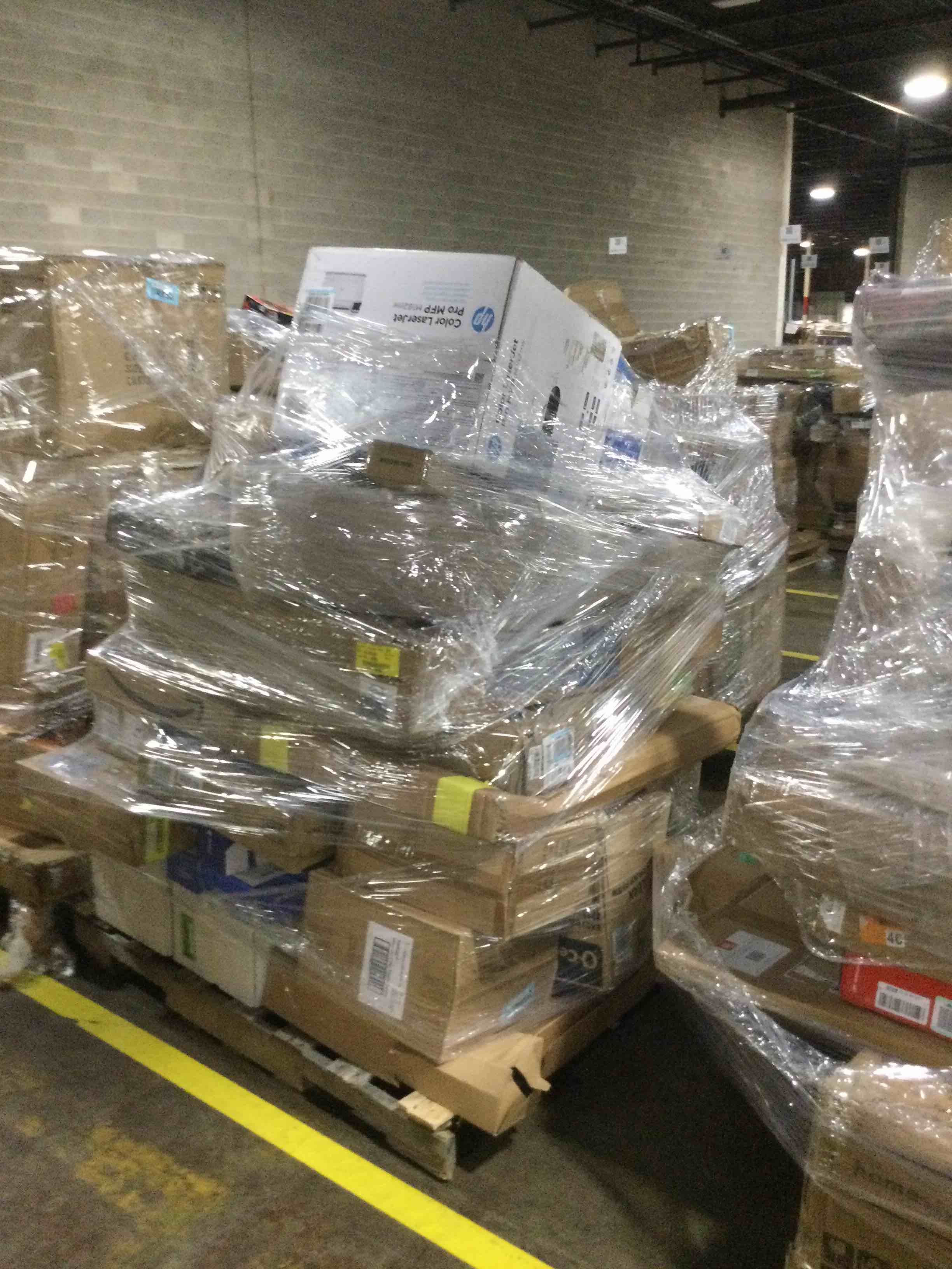 SKID LOT - ASSORTED FURNITURE, HOUSEWARES AND MORE 